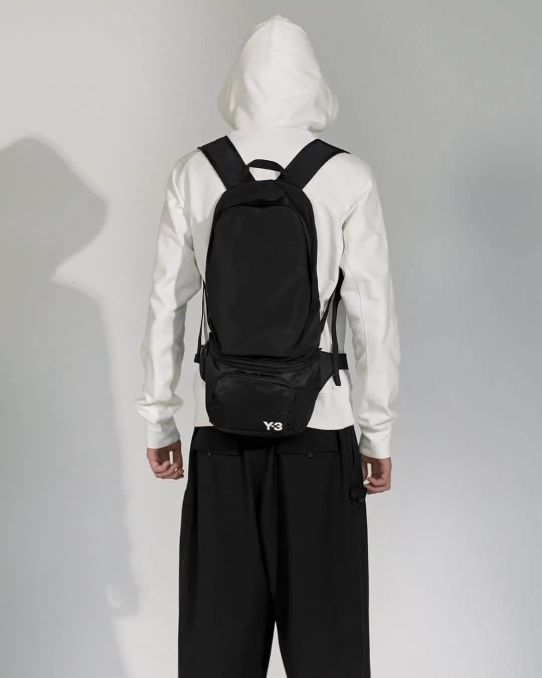 ワイスリーのインスタグラム：「Y-3 Packable Backpack on Y-3 Back Logo Full-zip Hoodie. Y-3 Spring/Summer 2020. --- #adidas #Y3 #YohjiYamamoto  Discover the collection at Y-3.com」