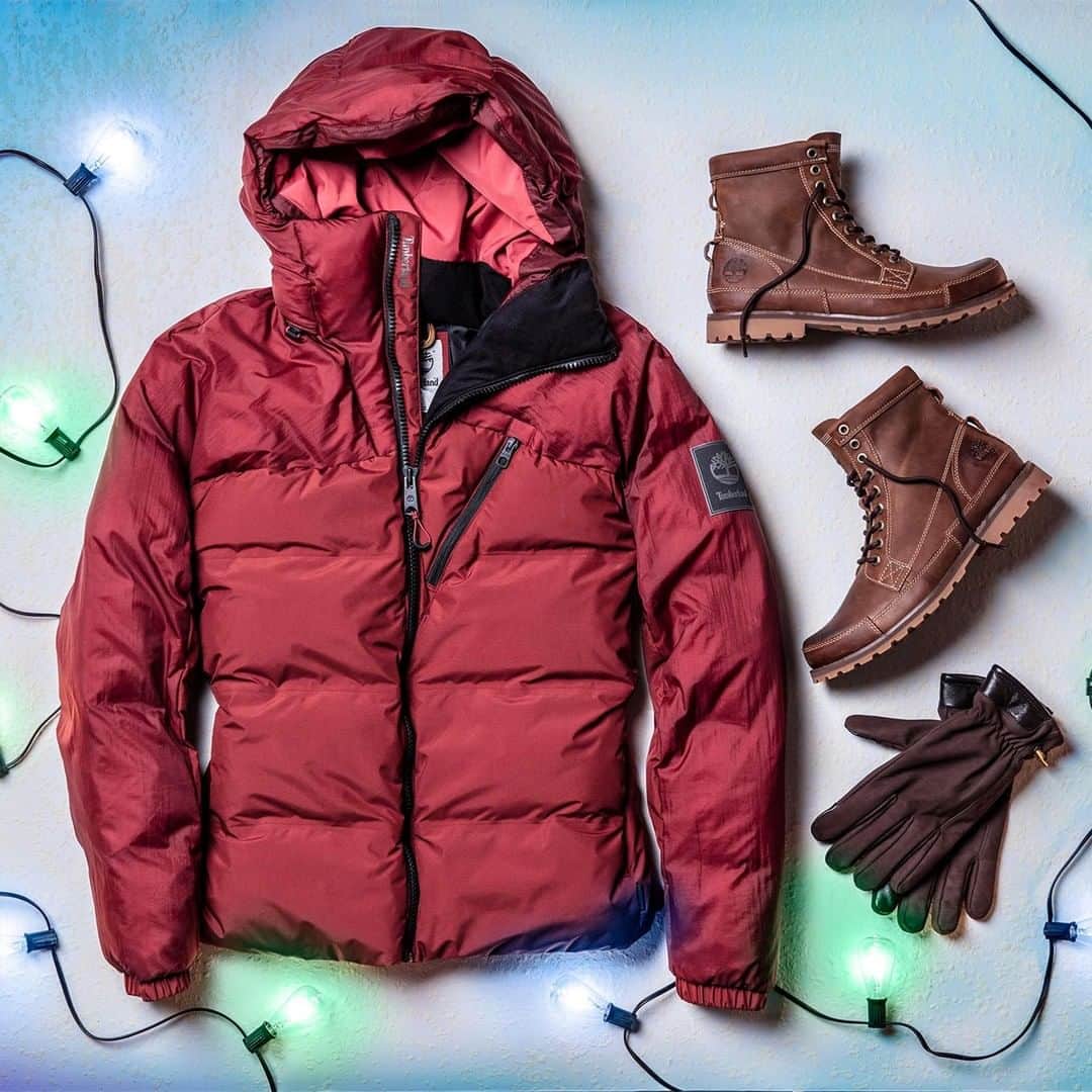 ティンバーランドさんのインスタグラム写真 - (ティンバーランドInstagram)「A pop of color to brighten your winter wardrobe. The #Timberland gift guide.」12月17日 0時00分 - timberland
