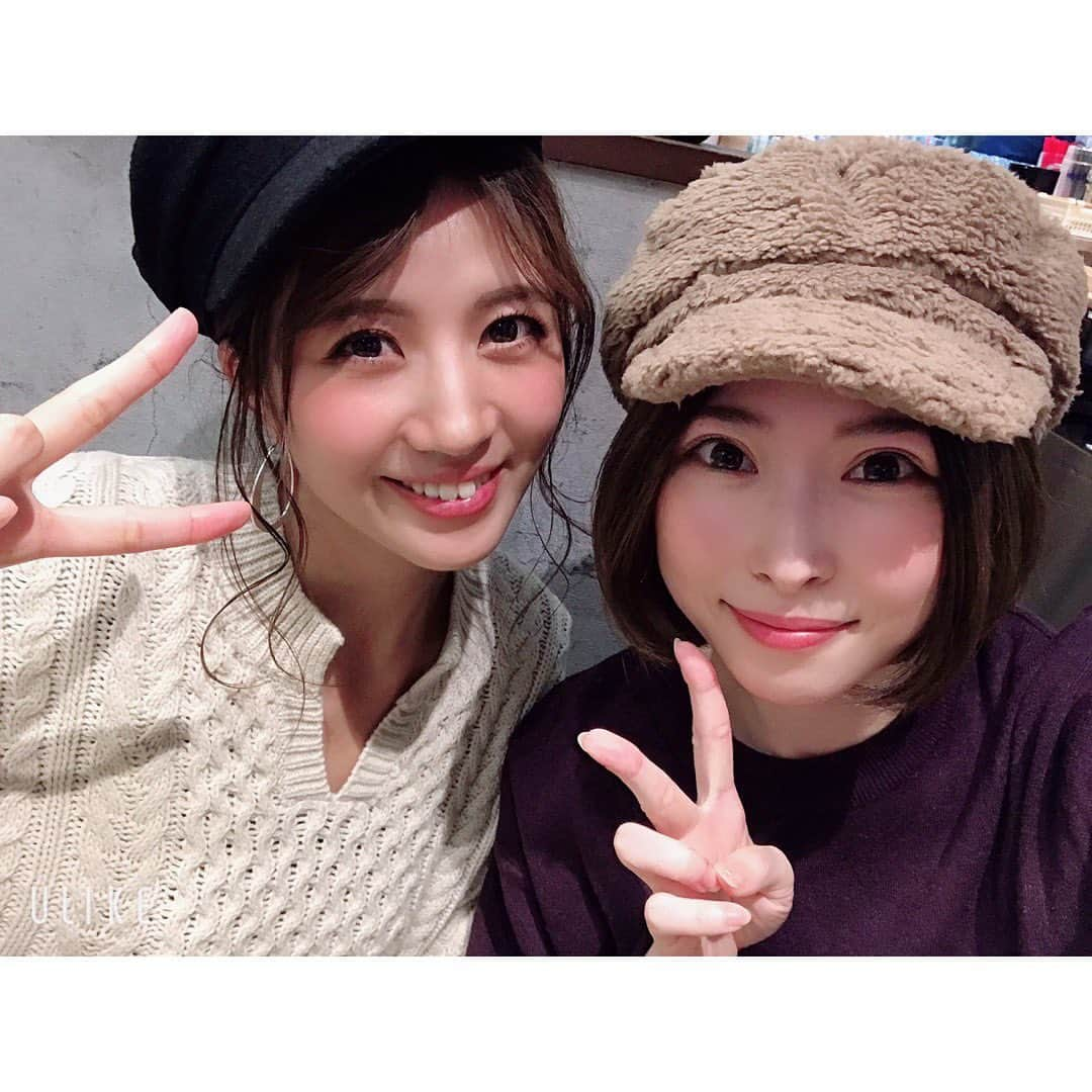 木本夕貴さんのインスタグラム写真 - (木本夕貴Instagram)「👭💕 この時点ではまだ瓶ビール1.2本くらいなわたし。 この後レモンサワーと日本酒となんとかハイとなんとかサワーをごっちゃごちゃに呑んで次の日二日酔いになりました。  でも楽しかったんだあなあ🥺」12月17日 9時48分 - yuuki___kimoto