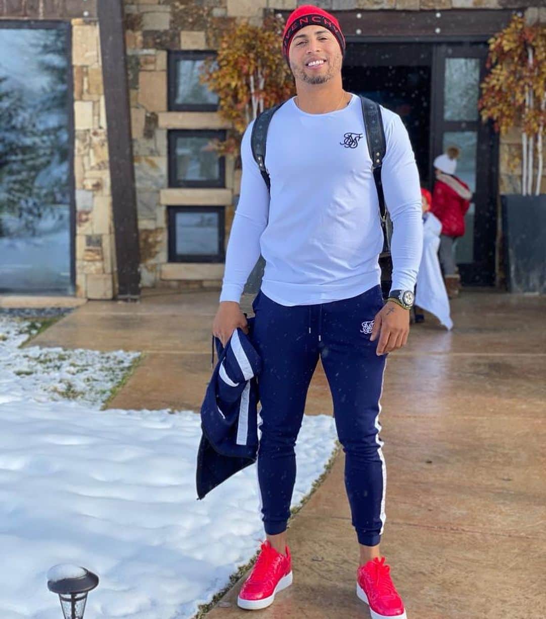 レオニス・マーティンのインスタグラム：「It is kinda cold 🥶 #vacation #aspen」
