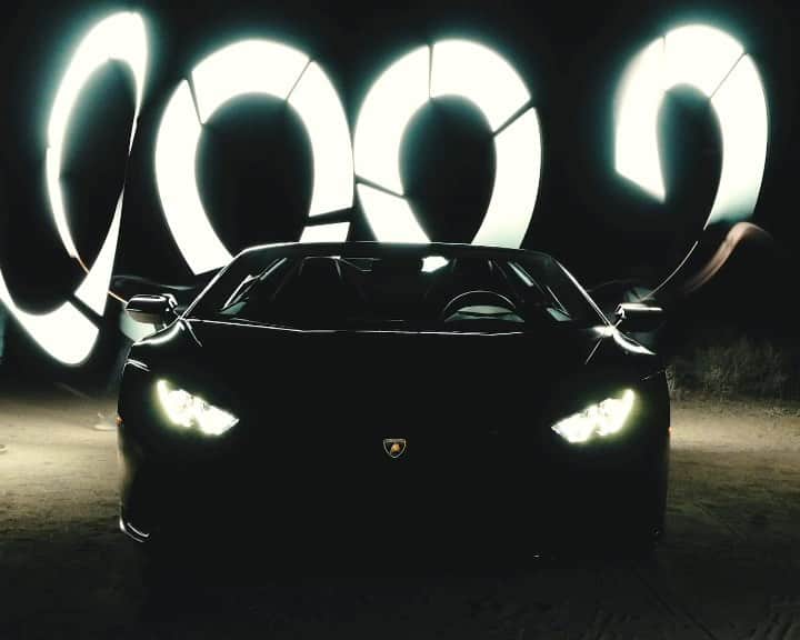 のインスタグラム：「A silhouette so perfect that the night sky wraps it with a sensual embrace. The stunning exterior of the Huracán EVO Spyder is a clear reflection of its evolutionary yet iconic Lamborghini design - a beauty of pure lines that stand out against the sky. Video by @benjaminortega.  #Lamborghini #HuracanEVOSpyder #EveryDayAmplified」