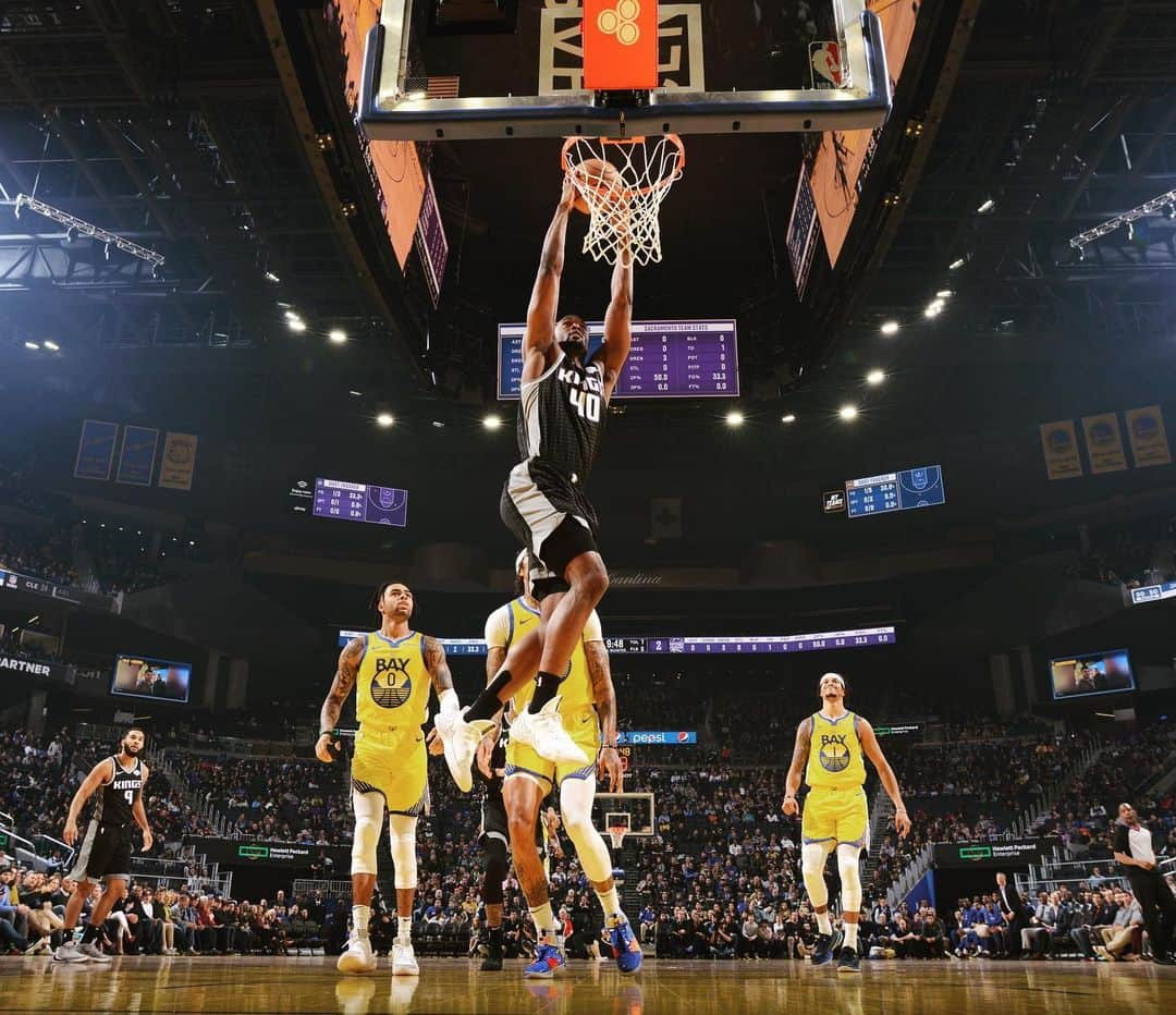 ハリソン・バーンズさんのインスタグラム写真 - (ハリソン・バーンズInstagram)「Good win to start the road trip 😤 #SacramentoProud」12月17日 2時01分 - hbarnes