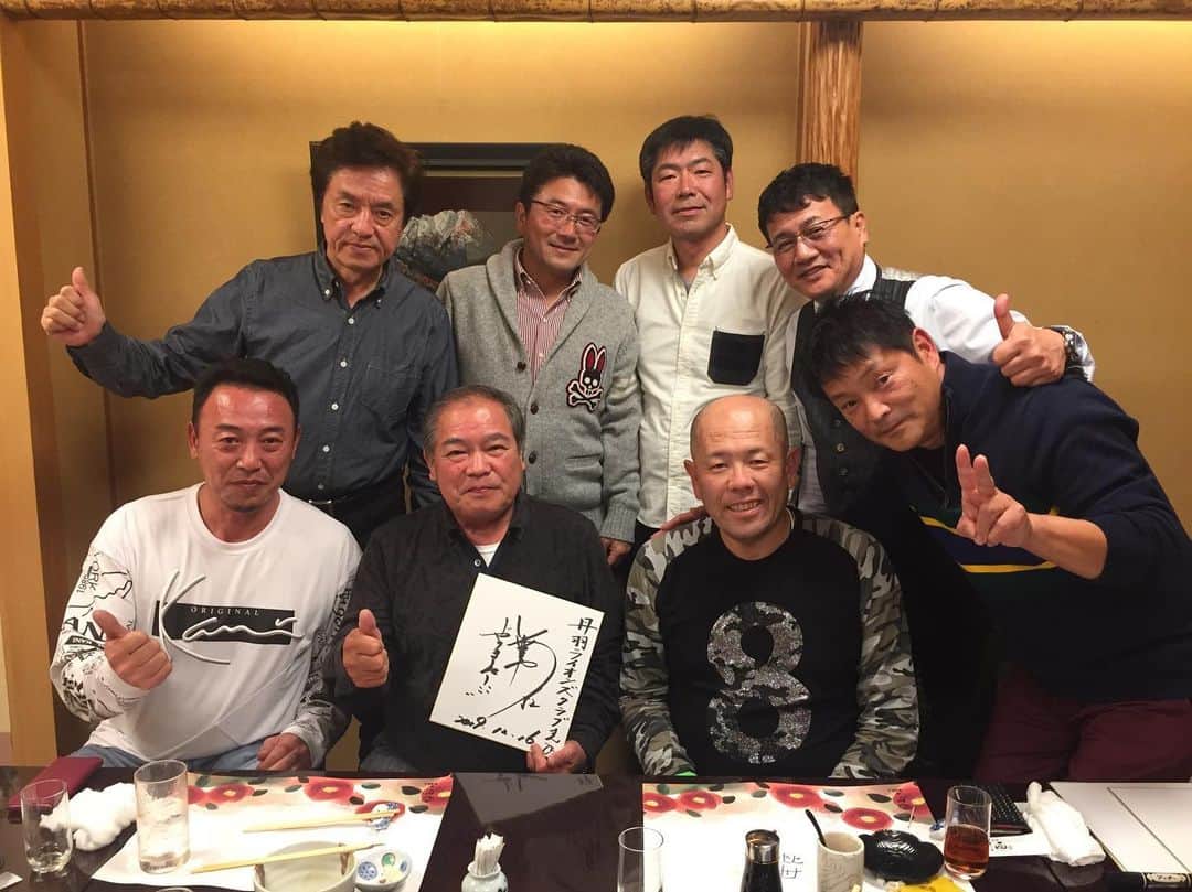 小田幸平のインスタグラム：「丹羽ライオンズクラブの皆さんと、食事をさせて頂きました。明日ゴルフ⛳️だから寝れない。#丹羽ライオンズクラブ#犬山ゴルフクラブ#寝れない#中日ドラゴンズ#読売ジャイアンツ#愛媛マンダリンパイレーツ#」