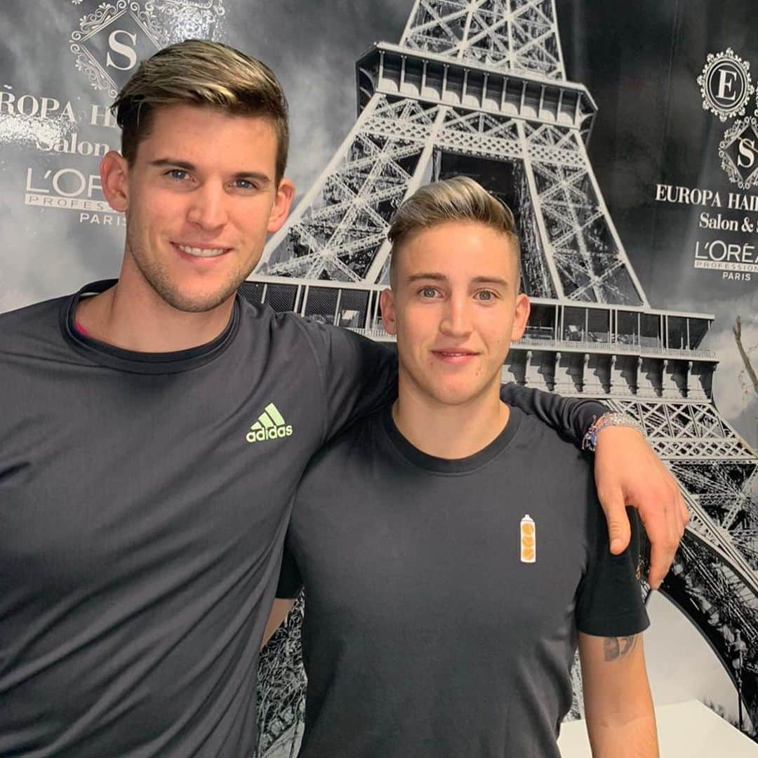 ドミニク・ティエムさんのインスタグラム写真 - (ドミニク・ティエムInstagram)「Always nice to spend the preseason with my brother @moritzthiem 🎾💫」12月17日 2時48分 - domithiem