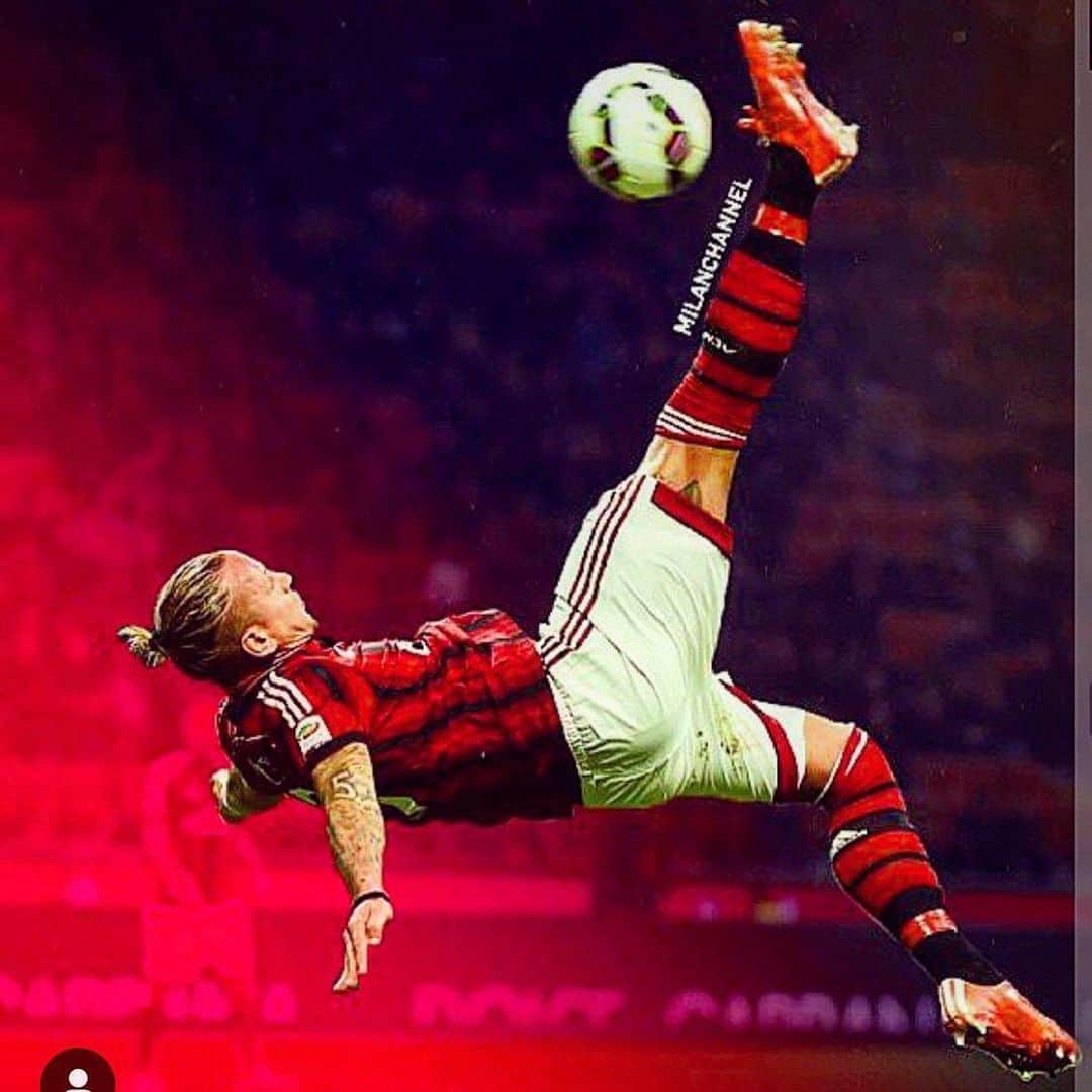 フィリップ・メクセスのインスタグラム：「Joyeux anniversaire 🎊🎂🎈🎁 120 ans de gloire ❤️🖤merci encore 🙏🏼😘😘😘😘」