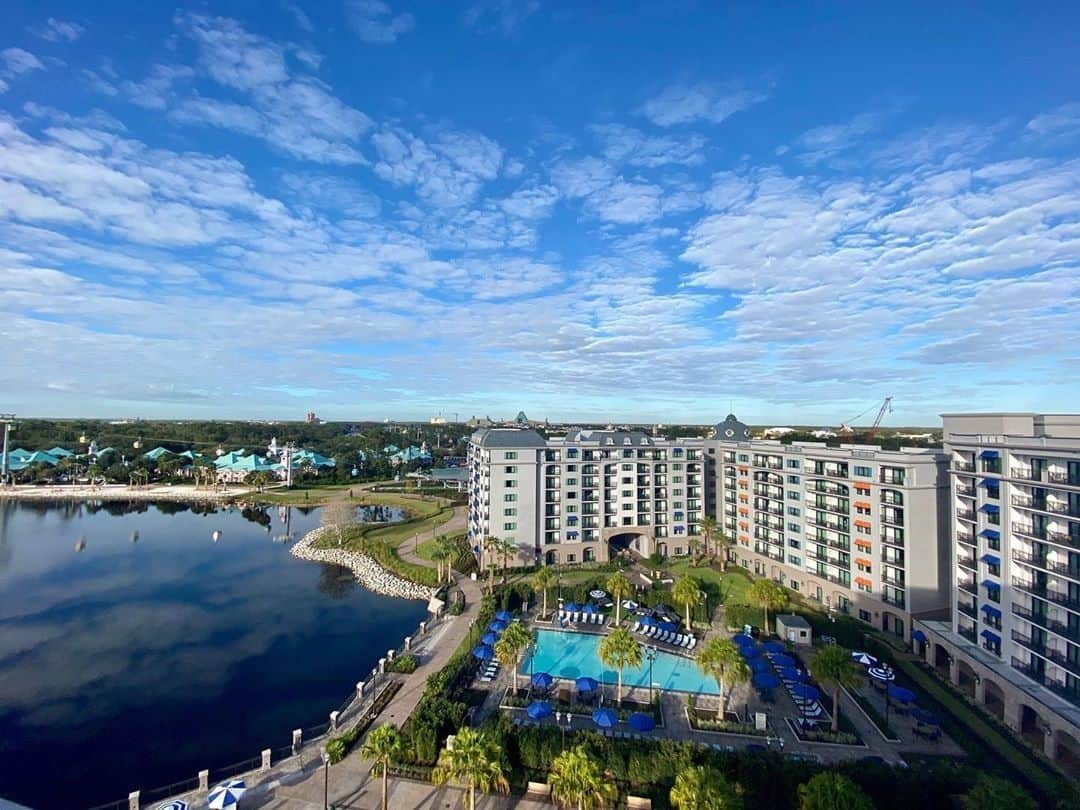 Walt Disney Worldのインスタグラム：「The beauty of Europe + the magic of #WaltDisneyWorld = 😍 Happy opening day to Disney's Riviera Resort! #DisneyResort #DisneyVacationClub (📷: @amymregan)」