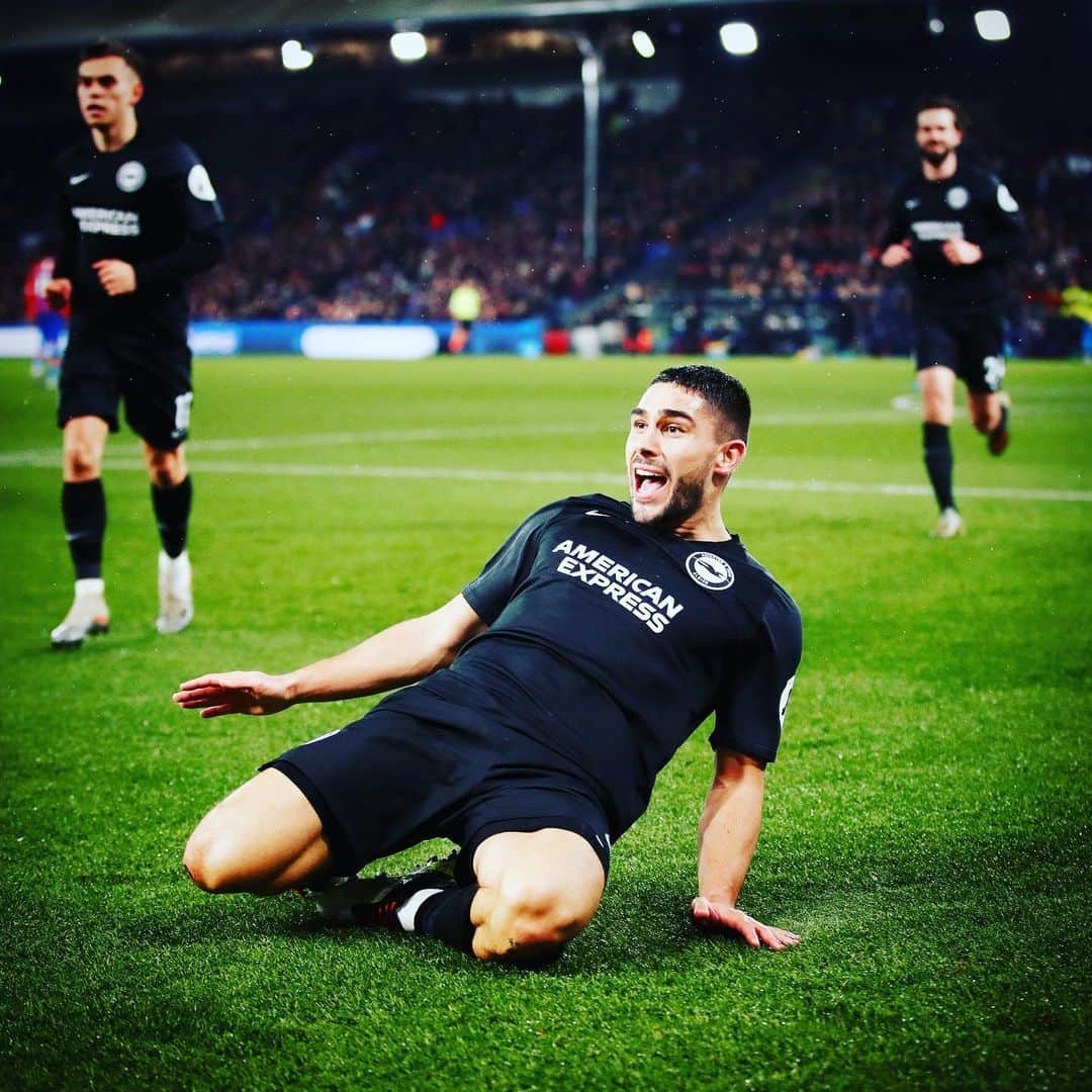 プレミアリーグさんのインスタグラム写真 - (プレミアリーグInstagram)「Another PL goal for Maupay 👏」12月17日 6時10分 - premierleague