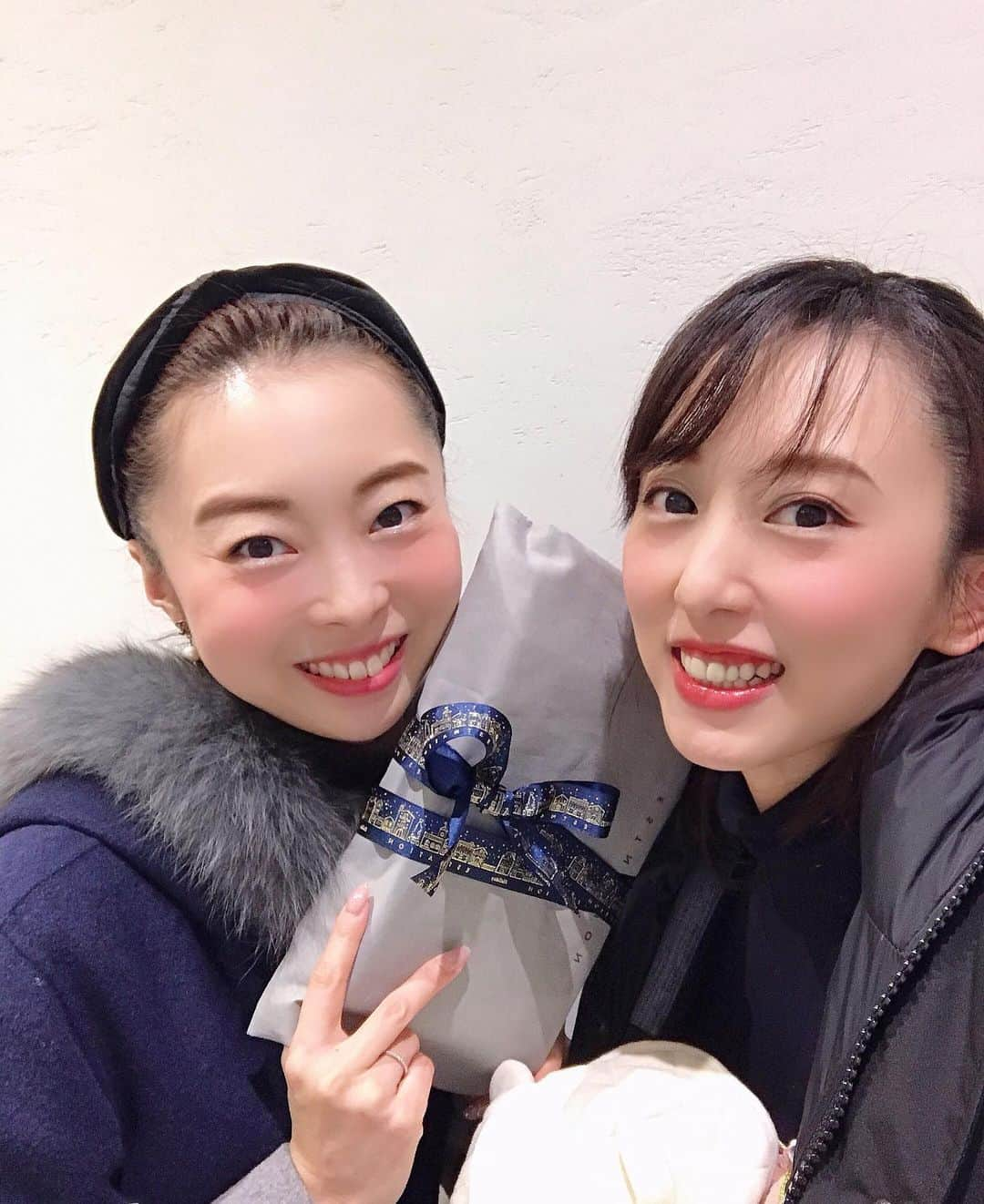 中西麻里衣さんのインスタグラム写真 - (中西麻里衣Instagram)「昨日。16日✨ゆりのお誕生日当日💋 お祝いランチからのプレゼント選びデートしました🎂👏 可愛いものが買えて、私もいずれお揃いにしようと企んでます😆 #87期#星娘#お誕生日#当日#めでたい#おめでとうがいっぱい#ランチデート#🎂#プレゼント選び#お買い物大好き#仲良し#らぶ#トーク#また来週#💋」12月17日 6時40分 - 87marii