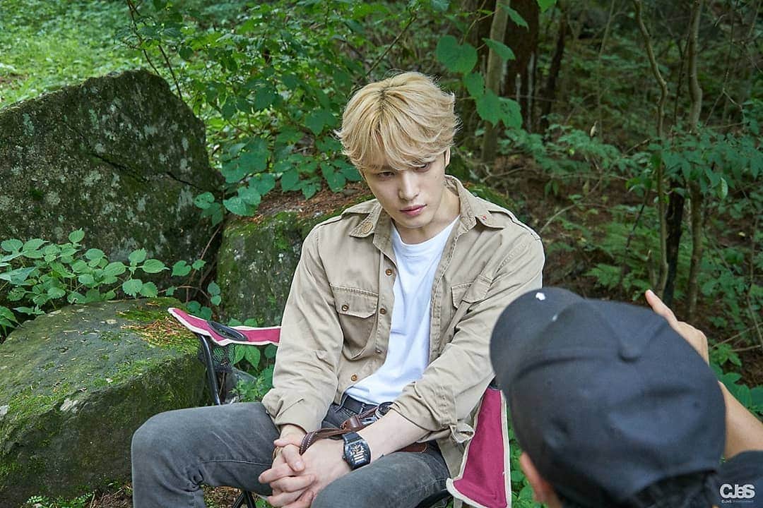のインスタグラム：「JAEJOONG  @jj_1986_jj "PURPLEBECK - Dream Line" M/V Behind- the scene 💛 . . . . . #김재중 #KimJaeJoong #영웅재중 #JYJ #제이 #asianboy #맞팔 #셀스타그램 #셀카 #얼스타그램 #데일리 #선팔 #인스타그램 #koreanboy #l4l #f4f  #like4like  #おしゃれ #オシャレ #いいね返し #フォロー #韓国人 #韓国 #セルカ #自撮り #ファッ」