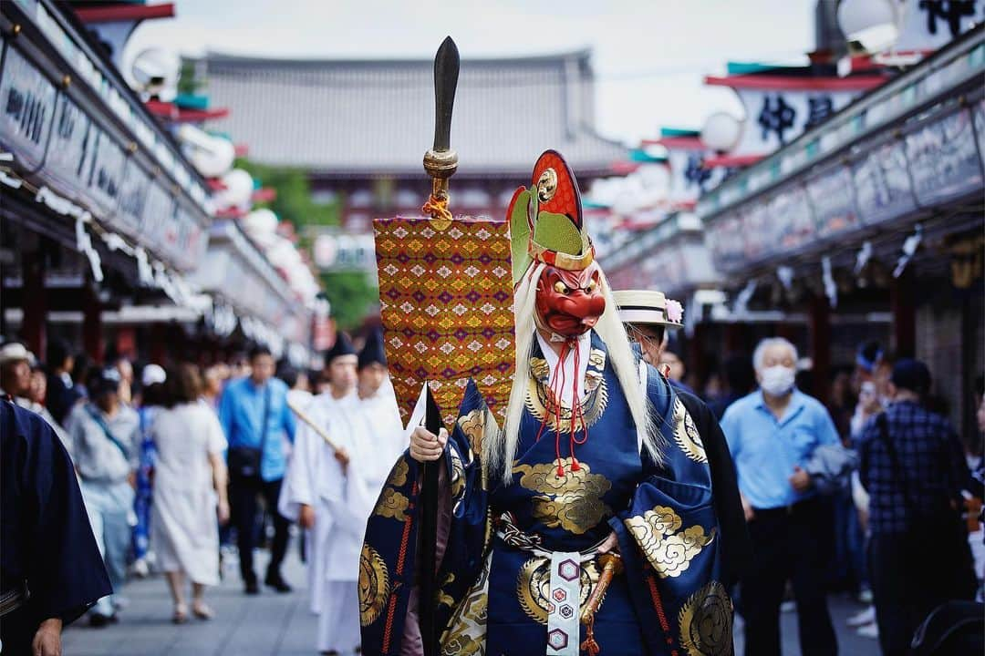 Najiiさんのインスタグラム写真 - (NajiiInstagram)「👺 Tengu - 世界中の人々と協力し合って東京の魅力を発信するコラボレーションプロジェクト”20 Cheers for Tokyo”開催中です。みなさんもご参加ください。@tokyotokyooldmeetsnew - テーマ - 2019 Memories - Location : 仲見世商店街 #TokyoTokyo　#20CheersforTokyo　#memories　#tokyotokyooldmeetsnew　#PR」12月17日 8時08分 - najii66