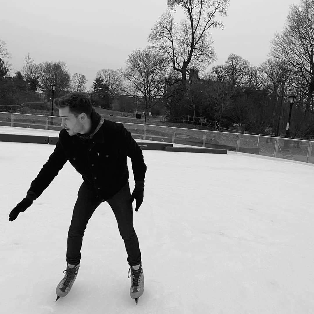 フランシスコ･ラチョースキーさんのインスタグラム写真 - (フランシスコ･ラチョースキーInstagram)「Winter Olympics here I come ⛸」12月17日 9時17分 - chico_lachowski