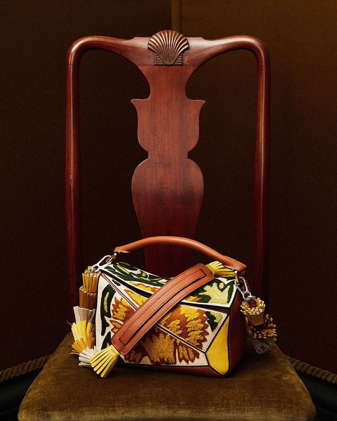 Loeweのインスタグラム