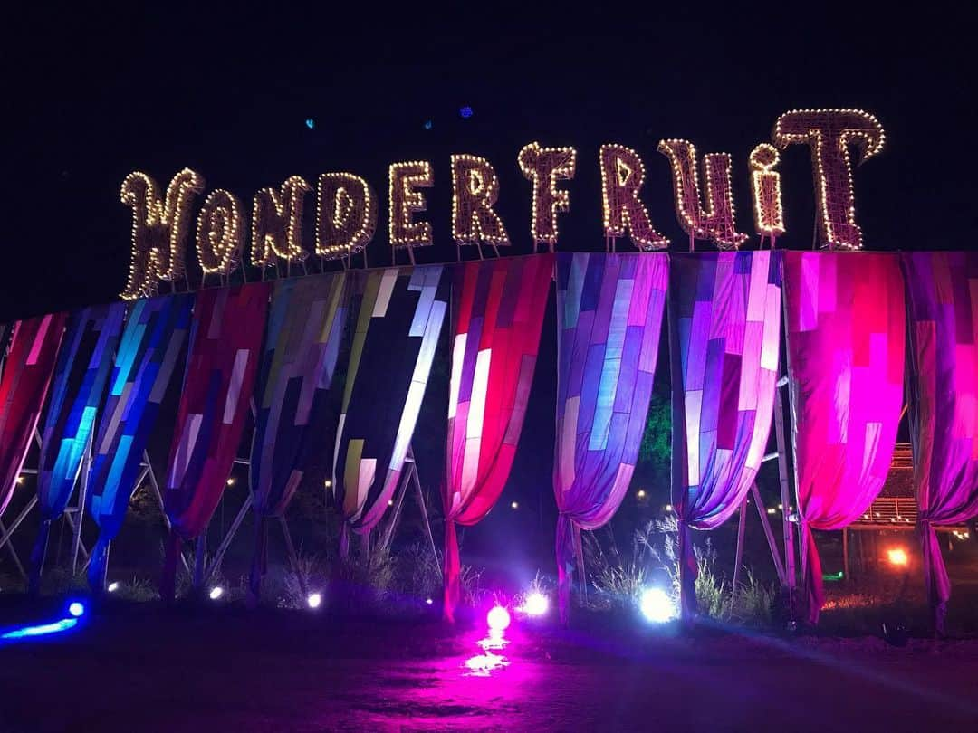 ながしまみのりのインスタグラム：「I went to Wonderfruit Festival 2019 held in Thailand.﻿ This festival has a great atmosphere!﻿ One day I want to participate in the festival with music and art.﻿ ﻿ It's been a long time since I went to Thailand, so I felt a lot of change.﻿ ・﻿ #Thailand﻿ #Bangkok﻿ #Pattaya﻿ #wonderfruit﻿ #wonderfruit2019﻿ #wonderfruitfestival﻿ #wonderfruitfestival2019﻿ #タイ﻿ #バンコク﻿ #パタヤ﻿ #ワンダーフルーツ﻿ #みのさんぽ」