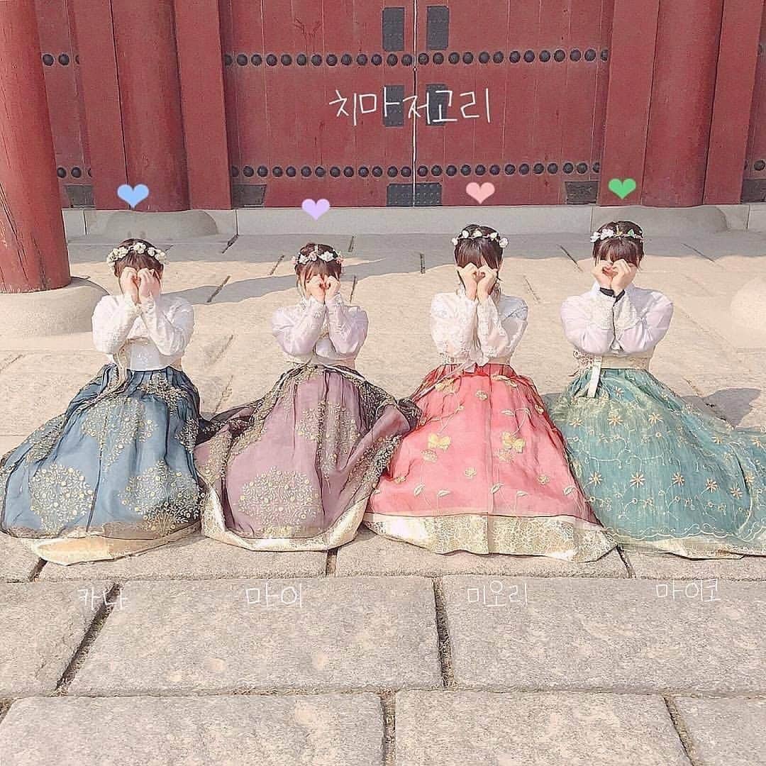 Sucleさんのインスタグラム写真 Sucleinstagram チマチョゴリ 韓国旅行なら 韓国の伝統衣装チマチョゴリの体験はしておくべきかも知れません クルミ韓服 でレンタルしてもらえるので 手ぶらでも大丈夫 ぜひ参考にしてみてください Photo By