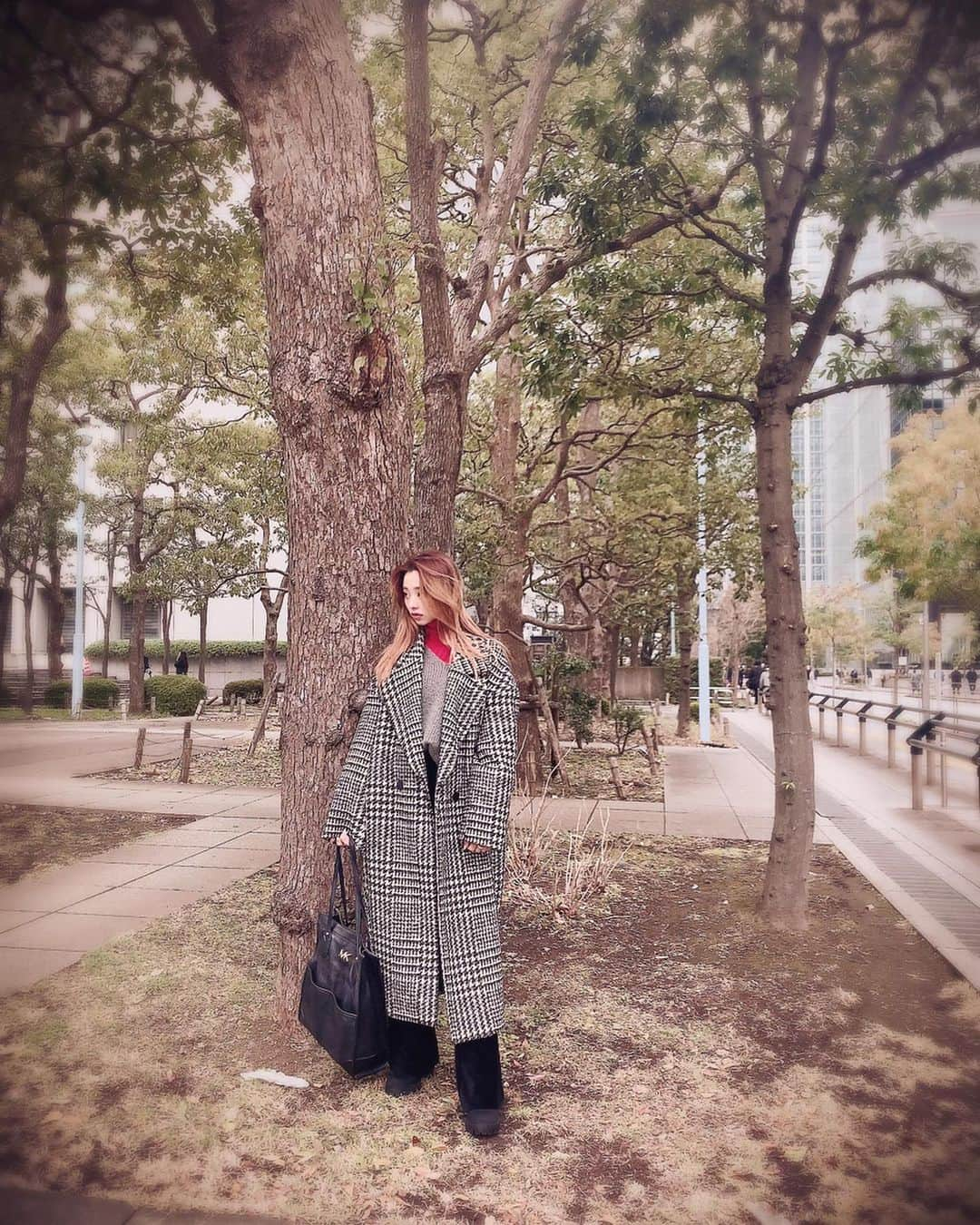 川村真洋さんのインスタグラム写真 - (川村真洋Instagram)「久々に母親と会えました🧶⛄️ カフェでパンケーキとワッフルをシェアしたり、街をぶら〜としたり…ゆっくりした時間を作れて良かったです♡  Today.. I had a good time with mom.. We talked a lot while eating pancakes and waffles at the cafe☕️ happy.. #MAHIRO #真洋 #마히로 #ZPOP #ZGIRLS #ZSTARS」12月17日 18時53分 - mahiro_kawamura_official