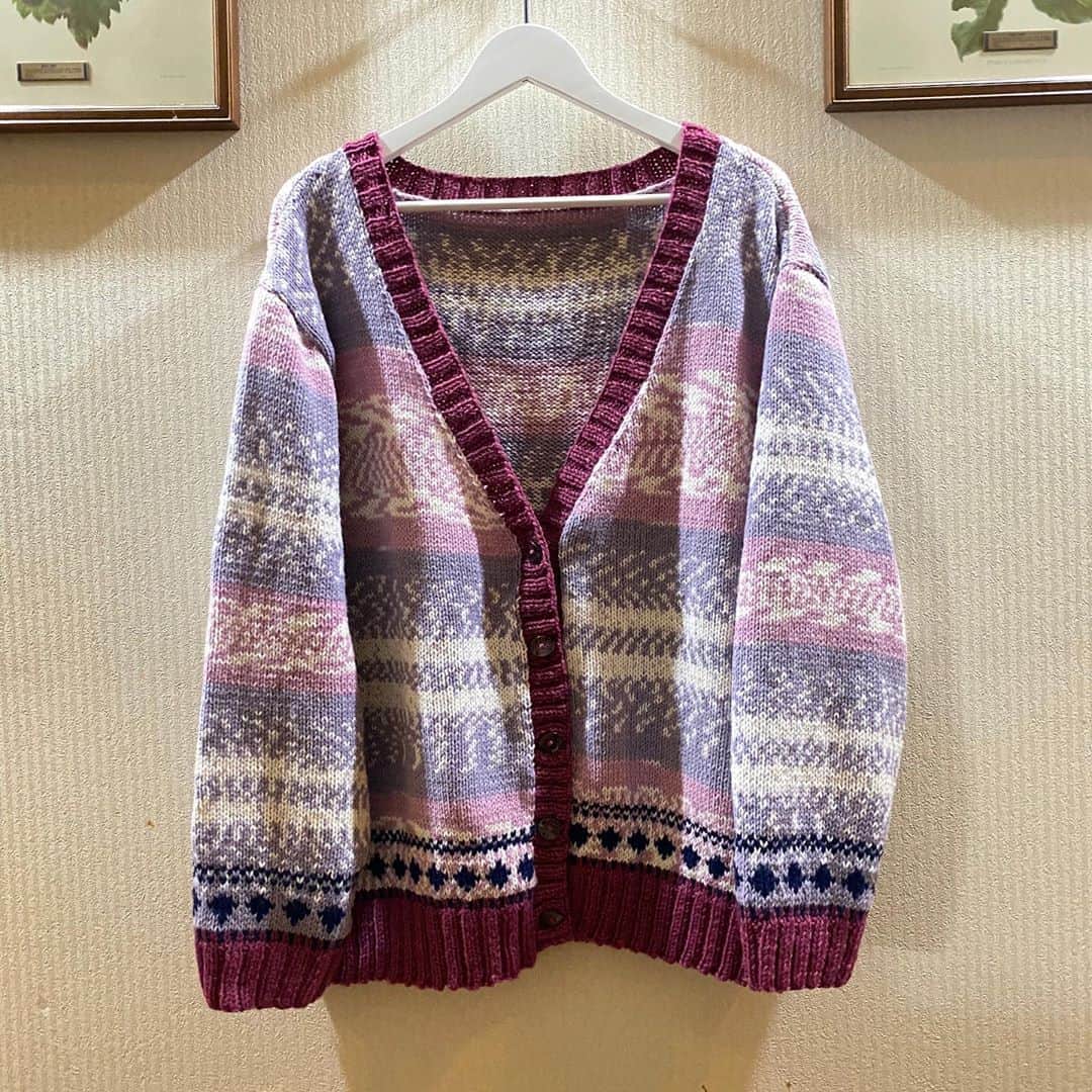 野間美由紀のインスタグラム：「カーディガン完成。ちょっと大きくし過ぎたけど、これはこれで着ます。」