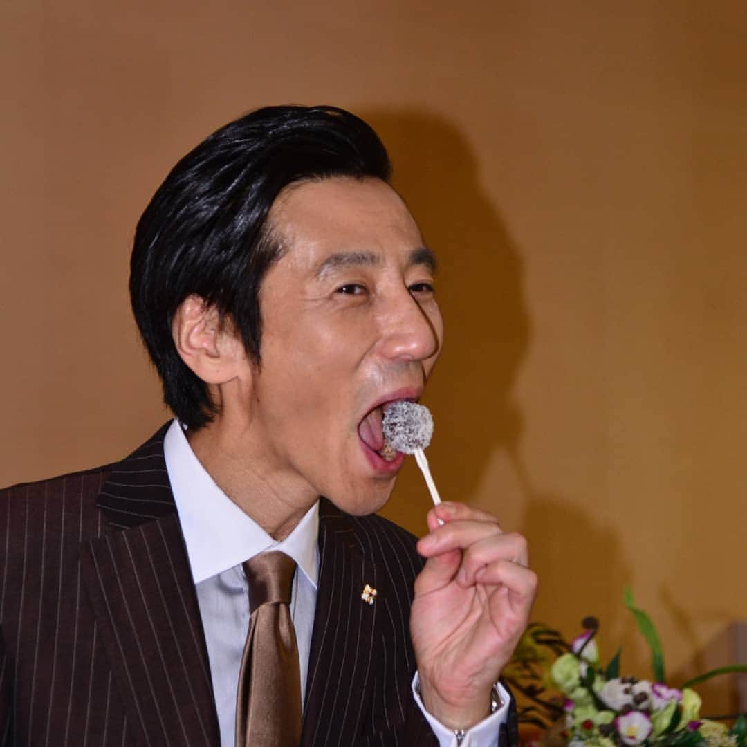 東海テレビ「いつかこの雨がやむ日まで」さんのインスタグラム写真 - (東海テレビ「いつかこの雨がやむ日まで」Instagram)「かわいい岬検事。お茶場によく出没します！ #オトナの土ドラ #悪魔の弁護人 #御子柴礼司 #贖罪の奏鳴曲 #要潤 #津田寛治 #もぐもぐタイム #そだねー #第３話は12月21日土曜23時55分予定」12月17日 11時54分 - dodra_tokaitv