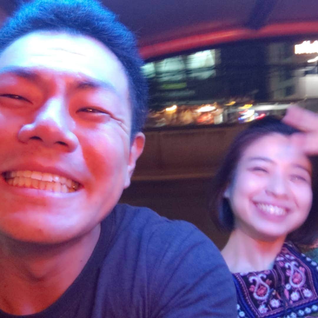 太田芳伸さんのインスタグラム写真 - (太田芳伸Instagram)「昨日、無事に タイから日本に帰ってきました🎵  ３月から始まったワールドツアー❗️ 無事に怪我なく 47都道府県、海外５か国 やりきりました‼️ 来て下さった方々 応援して下った方々‼️ 本当にありがとうございました✨  有難い事に休みなく、今日から なんばグランド花月で 信濃リーダーの新喜劇に出ております✨  またこれからも 応援よろしくお願いシニマース🎵」12月17日 12時24分 - yoshinobuota