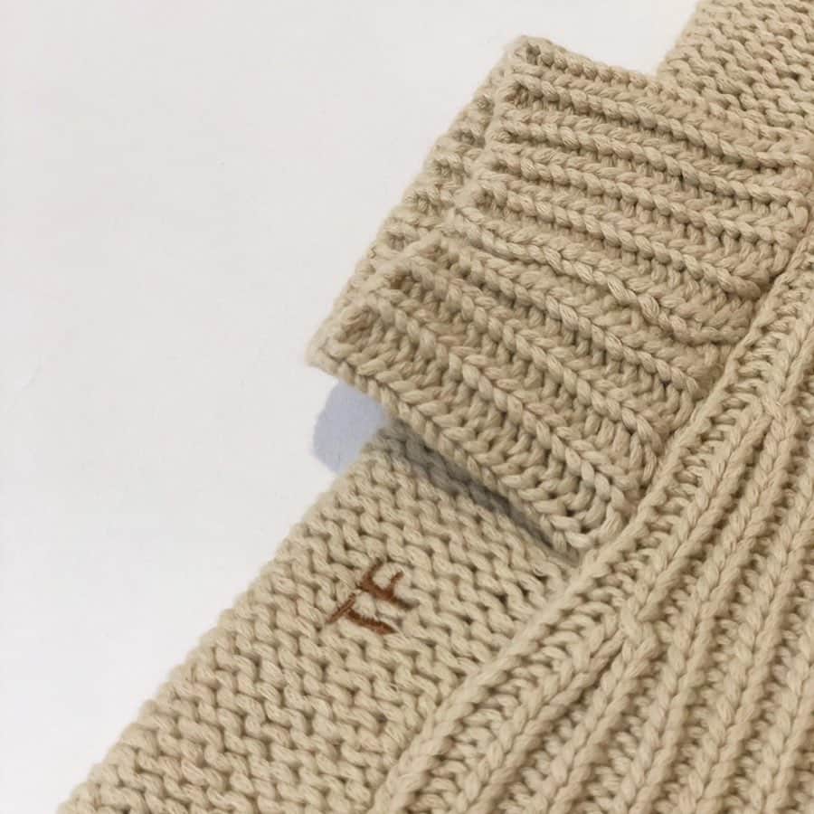 lifes_officialさんのインスタグラム写真 - (lifes_officialInstagram)「✔️NEW Dog Cable Knit ¥8,800- ケーブル編みが温かみのあるアイテム。 タートル仕様がまた可愛らしくて◎ . . . #lifes #todayful #fashion #1213発売」12月17日 12時48分 - todayful_