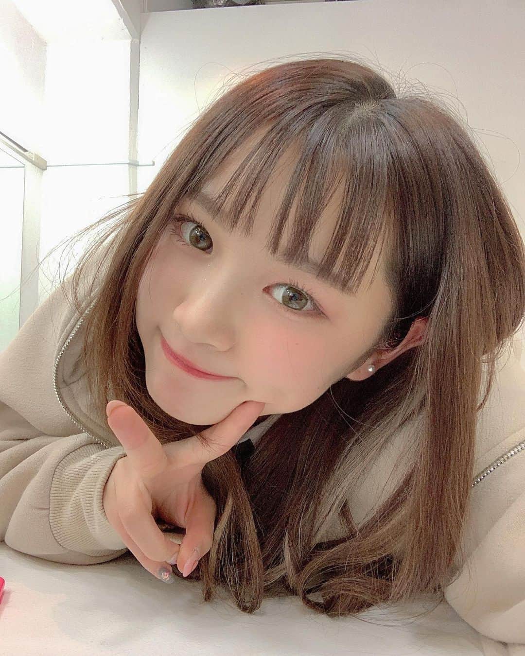 平野夢来（ゆぴぴ）のインスタグラム：「高校2年くらいまではぱっつんでいようかな~~~とか思ってたりするかも😹 ((気分で変わるけど…))」