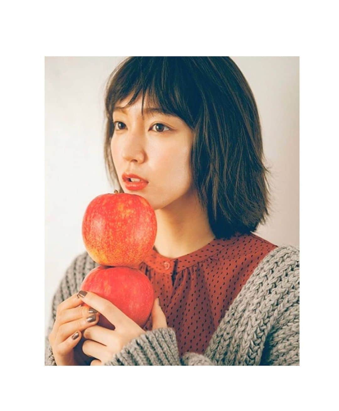 吉岡里帆さんのインスタグラム写真 - (吉岡里帆Instagram)「🍎」12月17日 13時13分 - riho_yoshioka