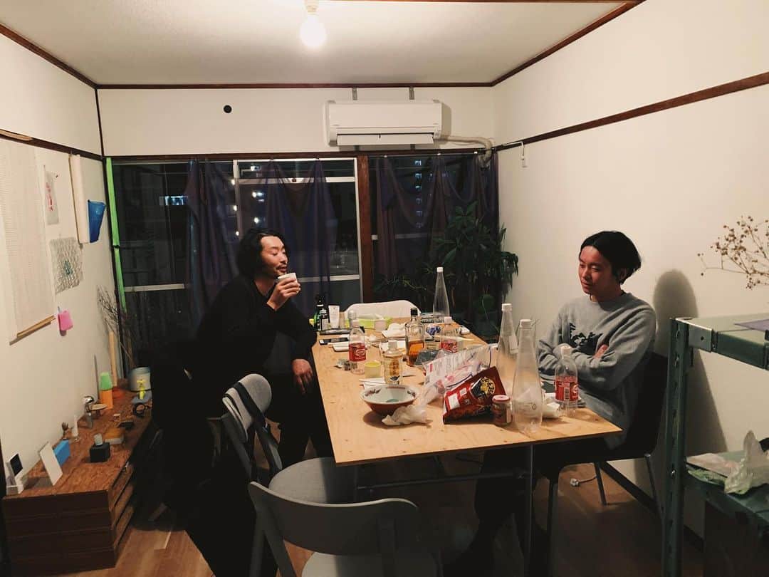 naoko tawaraのインスタグラム：「呑んだくれたちとの夜。 自分だけの「いいよね」「面白いよね」が、誰かと共有できることは、前に進む活力に。 さー。どう進めようかな」