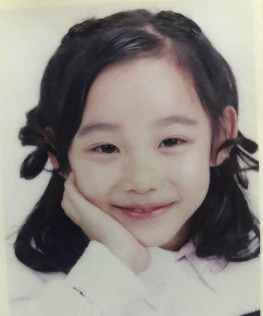 Baekのインスタグラム：「ママからメール🤱 そして今日から仕事🙋🏻‍♀️ 今年もあと少しー！  #謎の髪型」
