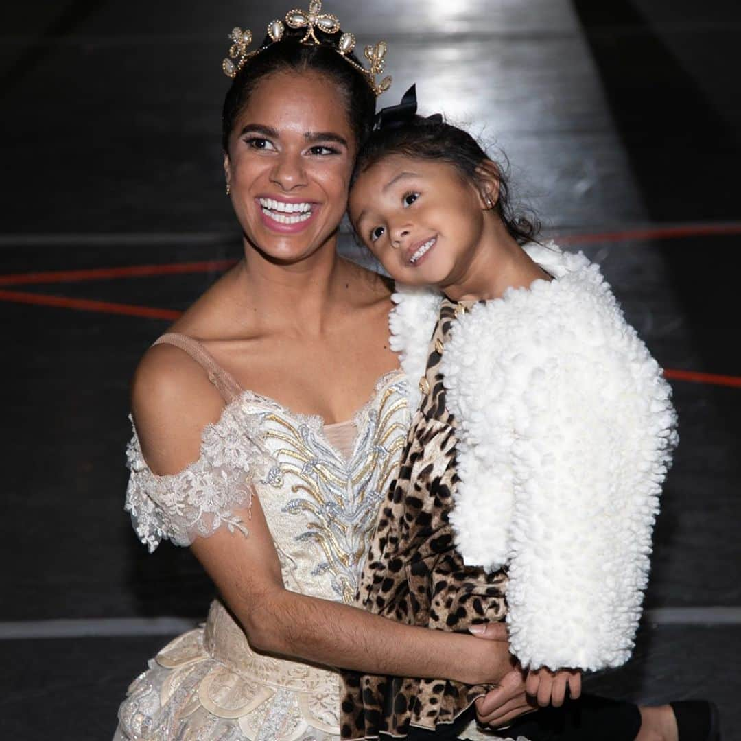 コービー・ブライアントのインスタグラム：「Good to see you @mistyonpointe and introduce you to our Bianka Bella she LOVED the show #xmastradition #nutcrackerballet」