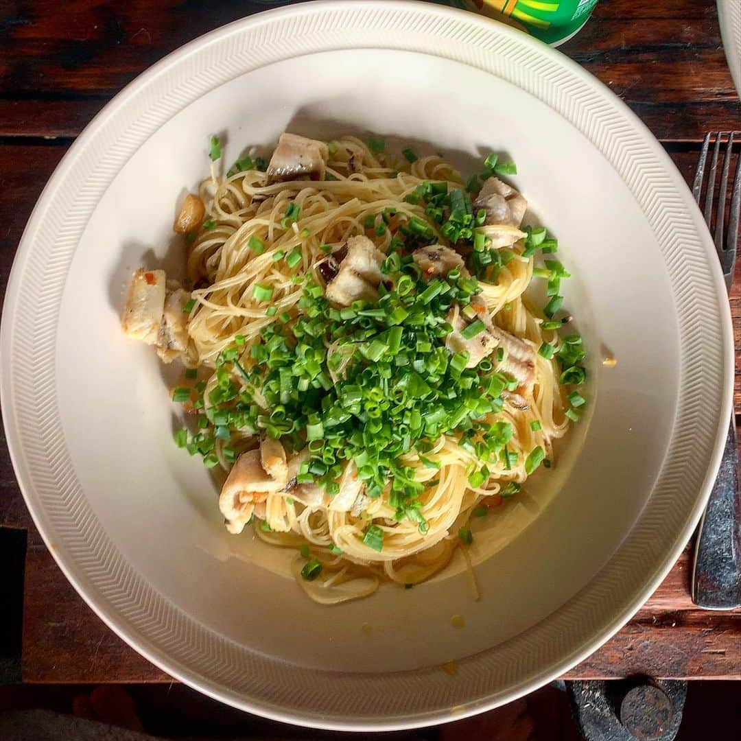 池内万作さんのインスタグラム写真 - (池内万作Instagram)「お昼。 みちょ食堂さんの穴子のペペロンチーノ。 あーこれはマジ美味い！ ごちそうさまっす♪ いつもありがとう〜m(_ _)m #イケウチ家の食卓 #みちょ食堂」12月17日 16時28分 - mandeshita