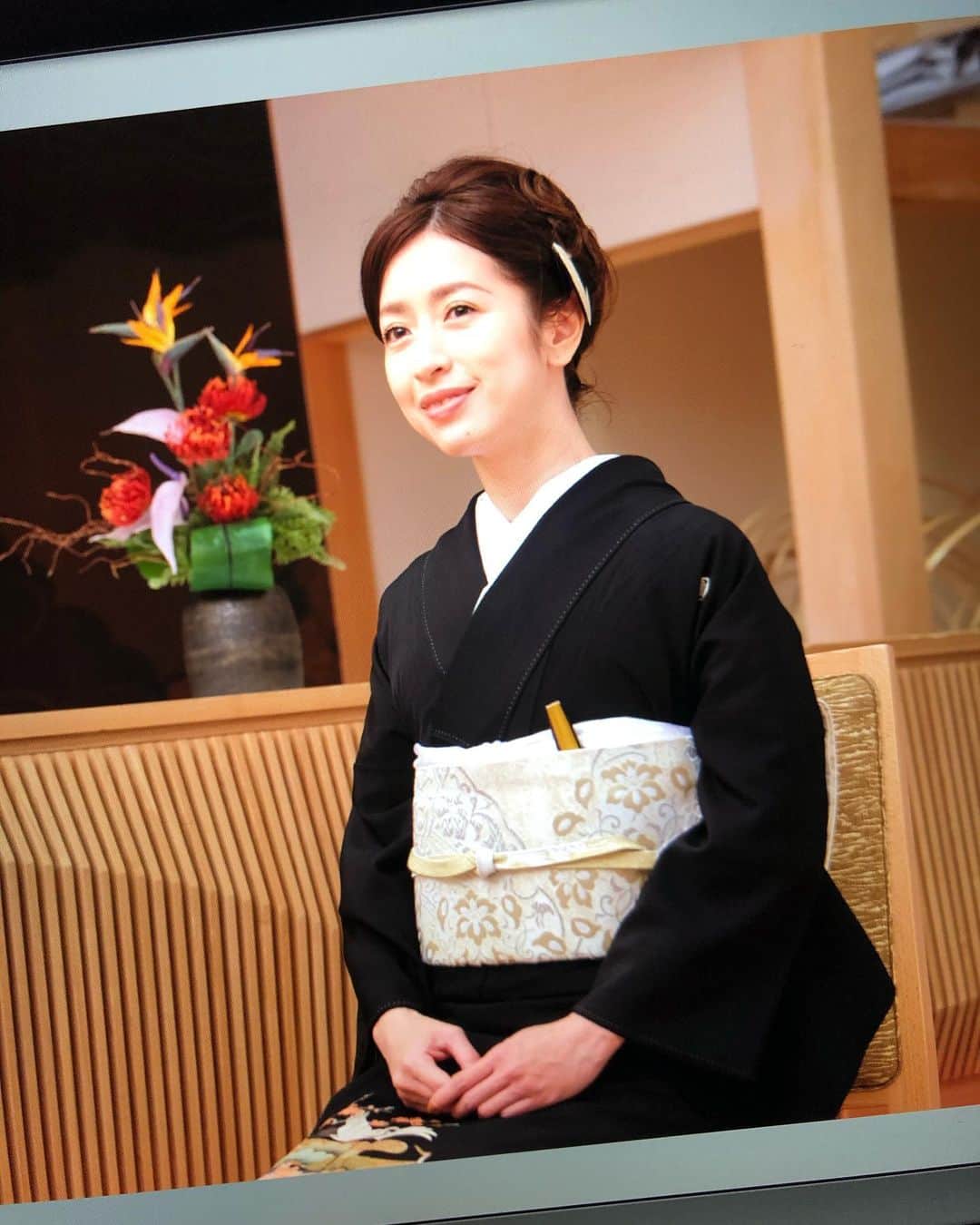 木庭弥生さんのインスタグラム写真 - (木庭弥生Instagram)「@soubien_official さん今年最後の撮影👘 . 今年も素敵な着物と浴衣をたくさん着せて頂きました☺️ . いつも楽しい現場😊 ありがとうございます✨ . . #創美苑 #soubien #着物 #浴衣 #和装 #着物レンタル #留袖」12月17日 16時40分 - yayoikoba