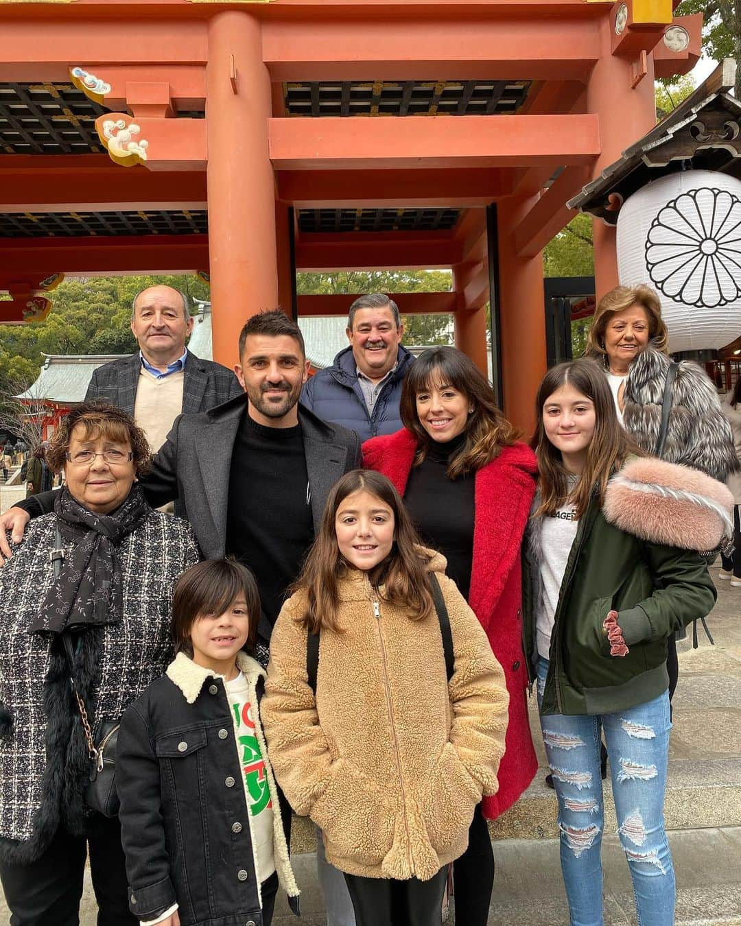 ダビド・ビジャさんのインスタグラム写真 - (ダビド・ビジャInstagram)「❤️🇯🇵🤙🏻 #familygoals #guelitos #japan #enjoyjapan #navidad #christmas」12月17日 16時45分 - davidvilla