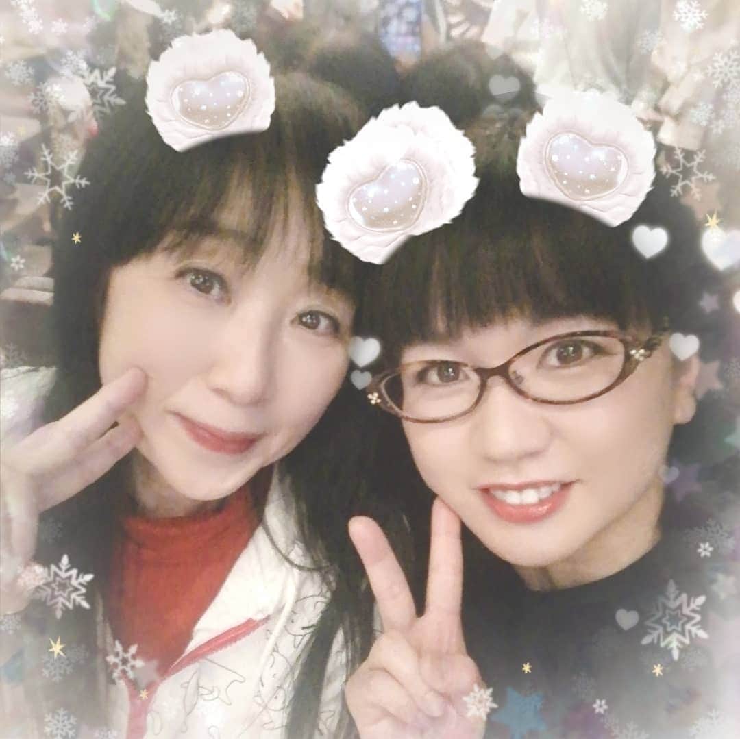野川さくらさんのインスタグラム写真 - (野川さくらInstagram)「2019.12 #クレヨンしんちゃん #忘年会 #2019年 #記念写真☆ #小林由美子　ちゃん #ムトウユージ　監督 #真柴摩利　さん #しんちゃん #風間くん #シロ #もえＰ #アニメ #声優 #ファンクラブ #さくらClub #にゃんスタグラム #野川さくら #さくにゃん #野川さくらのチョコレートたいむ #野川さくらのチョコレートたいむ第34回目」12月17日 16時50分 - sakura_nogawa