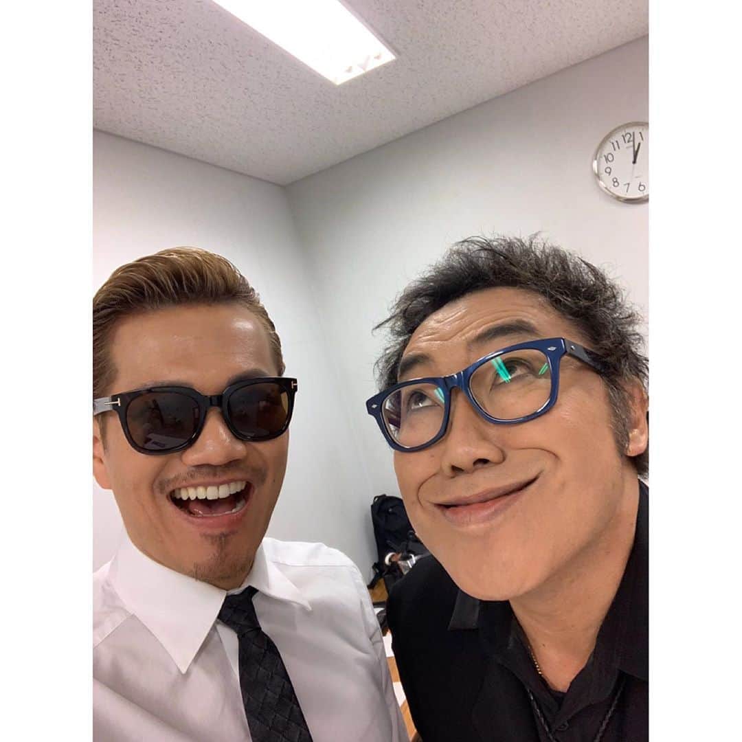 ATSUSHIさんのインスタグラム写真 - (ATSUSHIInstagram)「#atsushizm 先日の淡路島での思い出…。今年のアジア国際子ども映画祭のテーマは ”迷惑をかけるということは?” ということについてでした。いやぁ…。大人の僕たちも、とても考えさせられる内容でした。  淡路島でのこども映画祭の思い出と、ポニーちゃんにビビるATSUSHIをノーカットで一緒にどうぞ（笑）  Memories from my recent visit to Awajishima. The theme for this years Asian International Children’s Film Festival was “ What it means to cause trouble” hmmm.. pretty difficult theme. I had lots of thinking to do.  Please checkout the memories of the festival as well as myself getting all scared of the pony. lol」12月17日 16時55分 - exile_atsushi_official