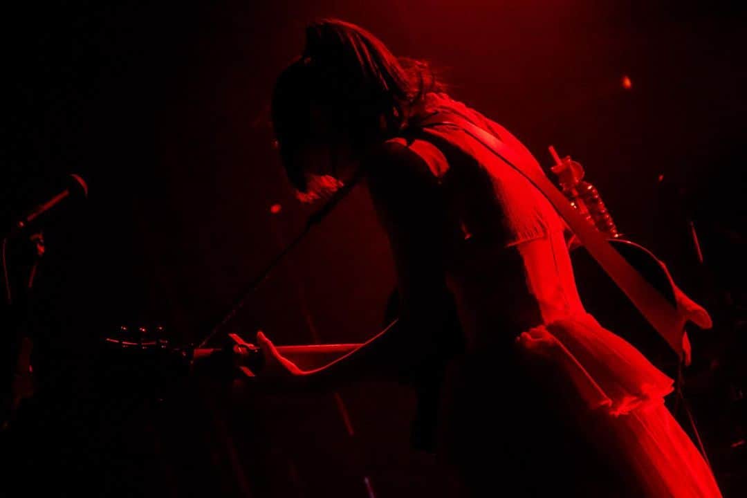渕上里奈のインスタグラム：「⁑ ‪📷 2 ‪ . 渕上里奈‬ ‪ワンマンライブ‬ ‪「通　知　表」‬ ‪2019.12.15.sun.‬ ‪@ LIVE VANQUISH‬」