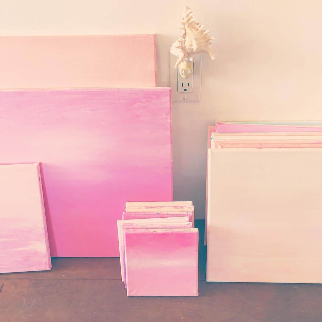 のインスタグラム：「Paintings of Ocean and Sky  海と空の絵たち。」