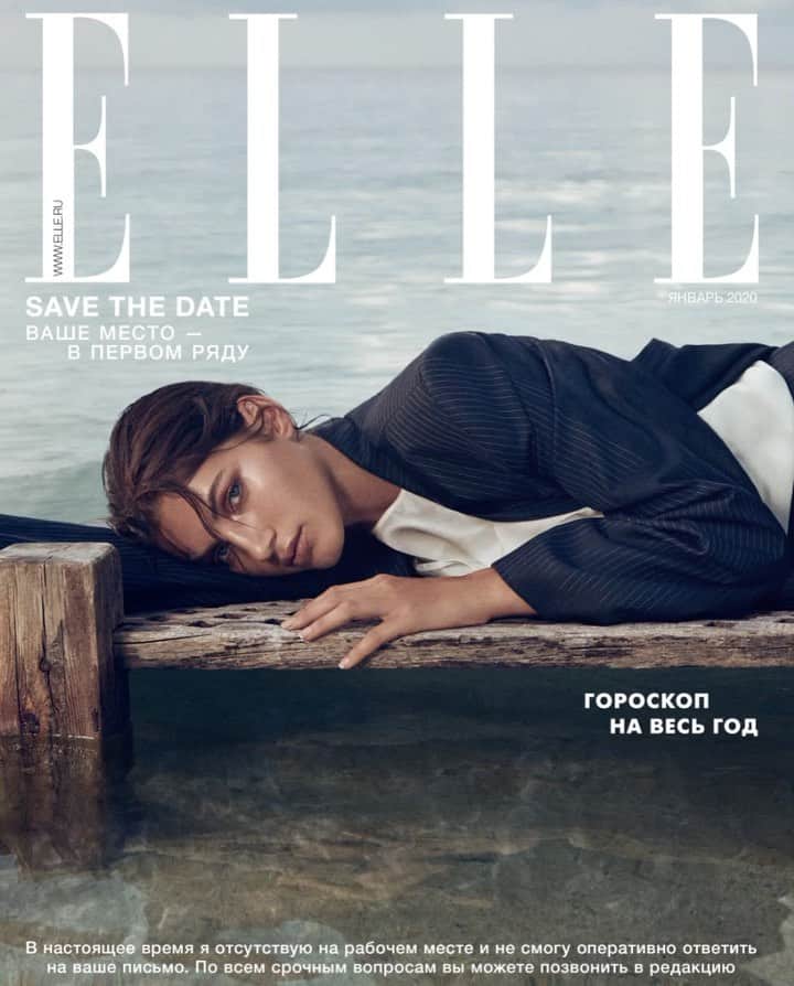 ヴァレリー・カウフマンのインスタグラム：「Cover story for @elle_russia 🌊💙 Many thanks to an amazing team 💘 Photography @jbfort_photography  Styling @vadimgalaganovv  Make up @andreyshilkov  Hair @margarita_khanukaeva」