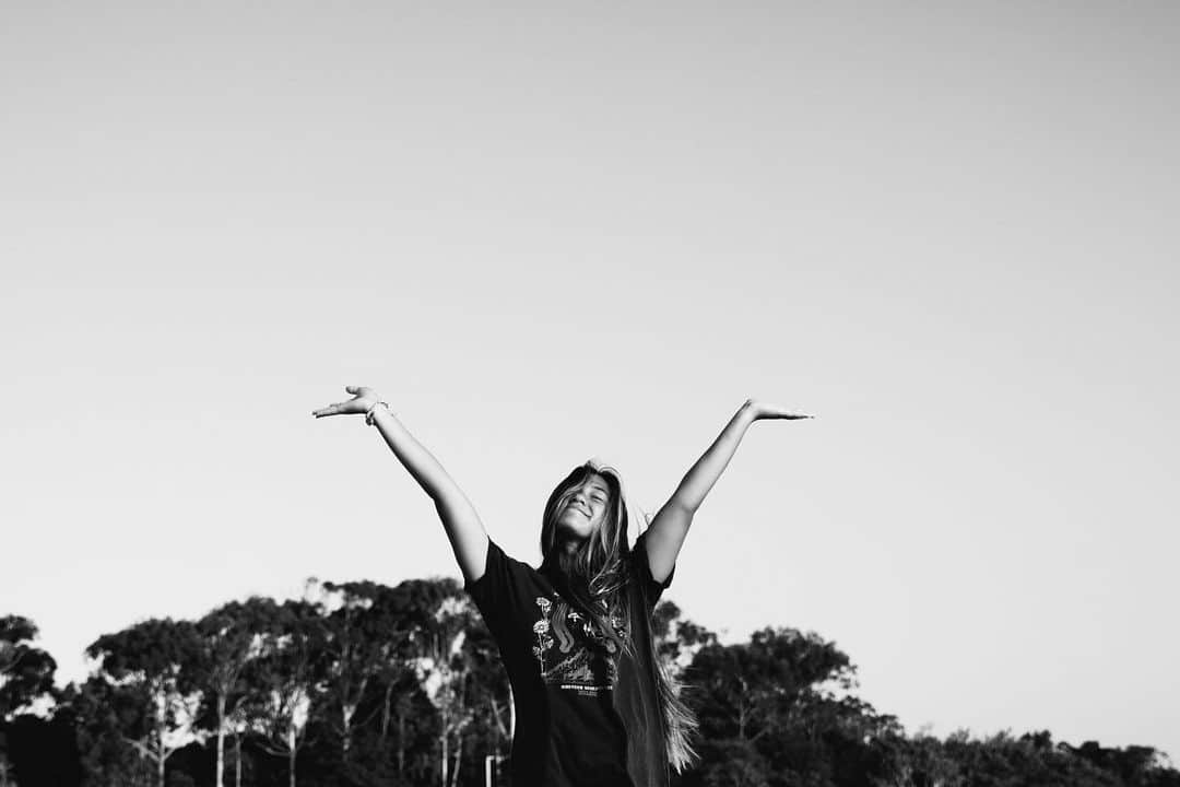 Lilliana Bowreyさんのインスタグラム写真 - (Lilliana BowreyInstagram)「Feels when you’re finally homee 😍💩 pc: @benosbornephoto」12月18日 5時00分 - lillianabowrey