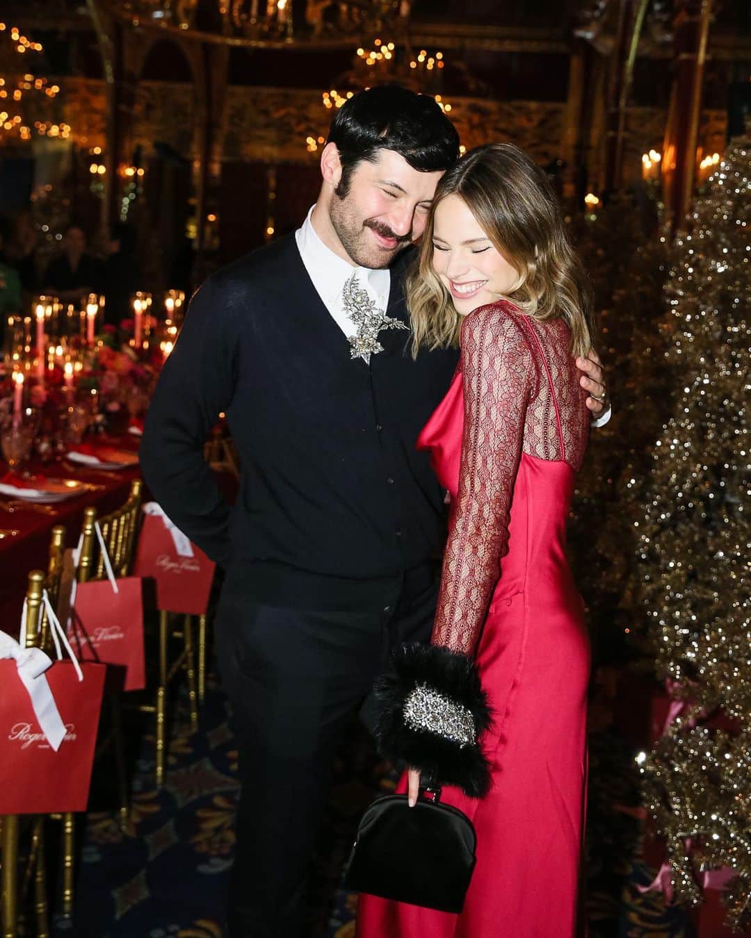 ハルストン・セイジさんのインスタグラム写真 - (ハルストン・セイジInstagram)「The prettiest evening and prettiest accessories! Thank you @rogervivier」12月18日 5時13分 - halstonsage