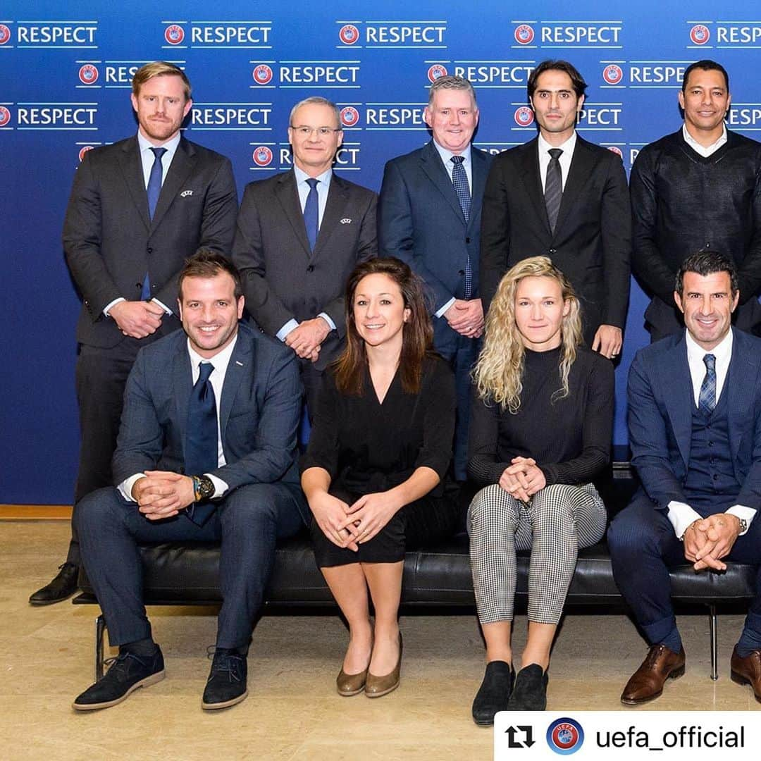 ハミト・アルトゥントップのインスタグラム：「#Repost @uefa_official with @make_repost ・・・ 👀 We welcomed some of Europe’s top former players to UEFA HQ on Monday. ⚽️ ⁣ ⁣ Our ambassador round table discussion allowed European football’s governing body to listen and learn from some of the top figures in the game. ⁣ ⁣ On the agenda were some important topics of discussion, including the laws of the game, behaviour and respect on the field, the football calendar and player education. ⁣ ⁣ #Ambassadors #Legends #Discussion #Debate」