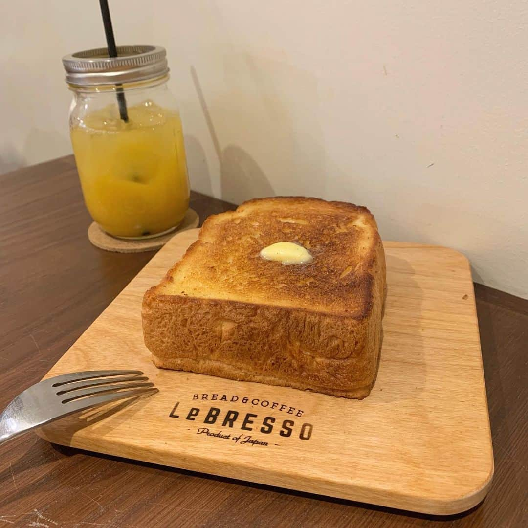 北野瑠華さんのインスタグラム写真 - (北野瑠華Instagram)「昔から朝はパン派です☺︎ #lebresso #nagoyacafe #morning  #breakfast #toast #instafood  #トースト #食パン #食パン専門店  #名古屋カフェ #栄カフェ #モーニング」12月17日 21時09分 - rukakitano0525