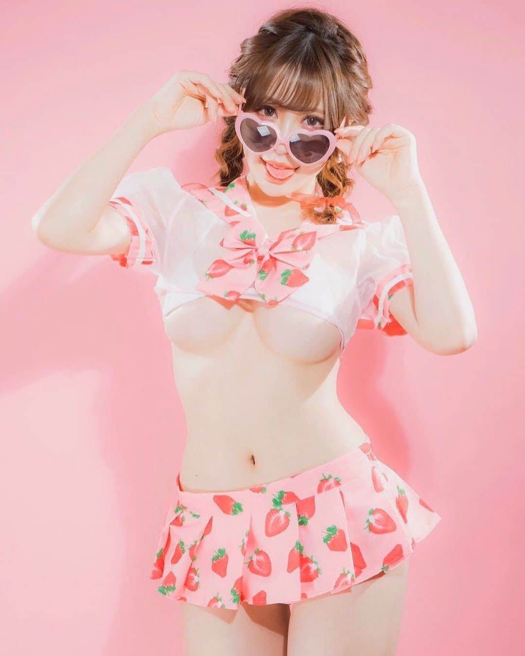 白田まい（白玉ろぷ）のインスタグラム：「👅 カメラマン： @tetsu_mosaic  #白田まい #撮影会モデル #japanesegirls #时装 #模特  #コスプレ撮影 #粉我 #モデル撮影会 #偶像 #名古屋モデル」