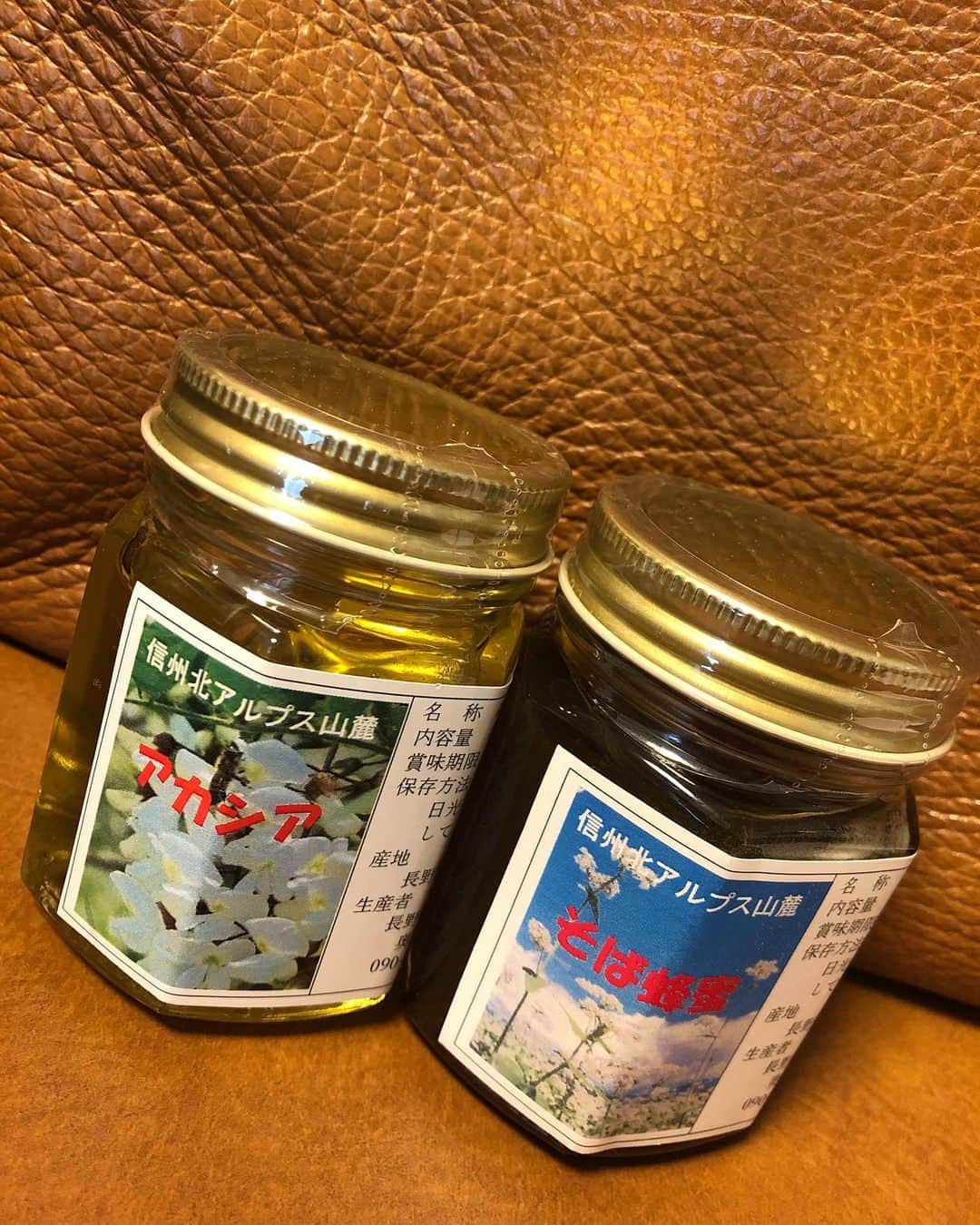 登坂絵莉さんのインスタグラム写真 - (登坂絵莉Instagram)「のんちゃん家の蜂蜜🍯 @okuharanozomi  ビタミンミネラル豊富だから減量中も助かります😋 本当においしすぎて蜂蜜ってこんなに美味しかったのかってびっくり😳🌈 明日からも調整頑張ります！！！」12月17日 21時14分 - eri_tosaka