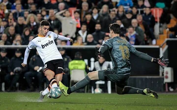 ティボ・クルトゥワのインスタグラム：「#Halamadrid」