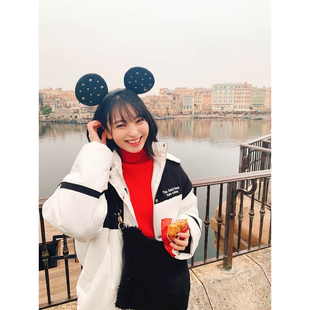 長尾寧音さんのインスタグラム写真 - (長尾寧音Instagram)「念願の…🎄🐭﻿ ﻿ ﻿ #Disneysea #ディズニーシー﻿ #クリスマス」12月17日 22時04分 - nagaoshizune_official