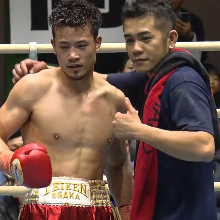 岸本加世子のインスタグラム：「辰吉寿衣輝選手。デビュー１３連勝！上位ランカー相手に4RTKO勝ち！ 1Rからダウンを奪い相手を血祭り。 丈ちゃん譲りの左ボディーに痺れました。あー。感動。#辰吉寿衣輝」