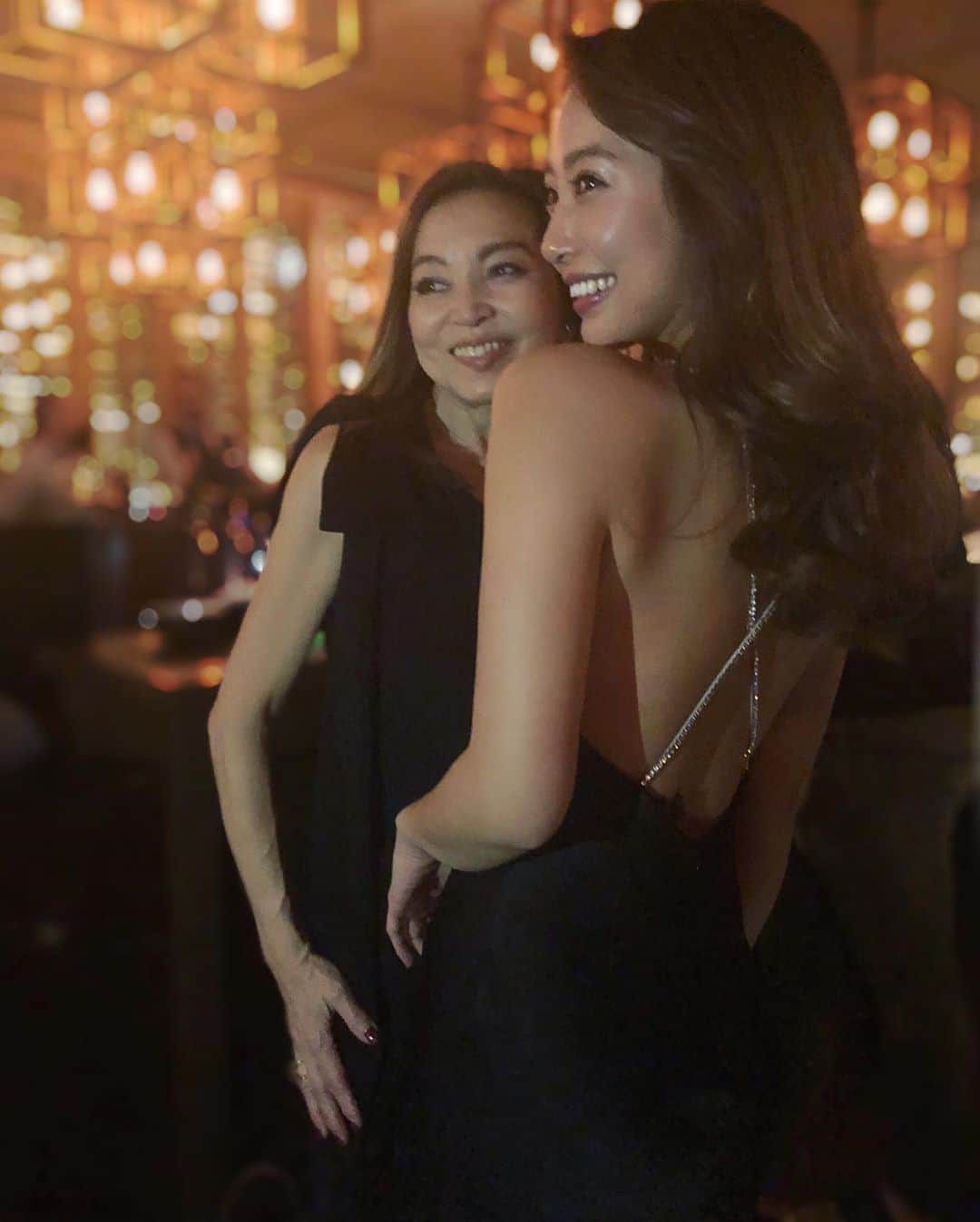 佐野友妃子のグルメインスタ