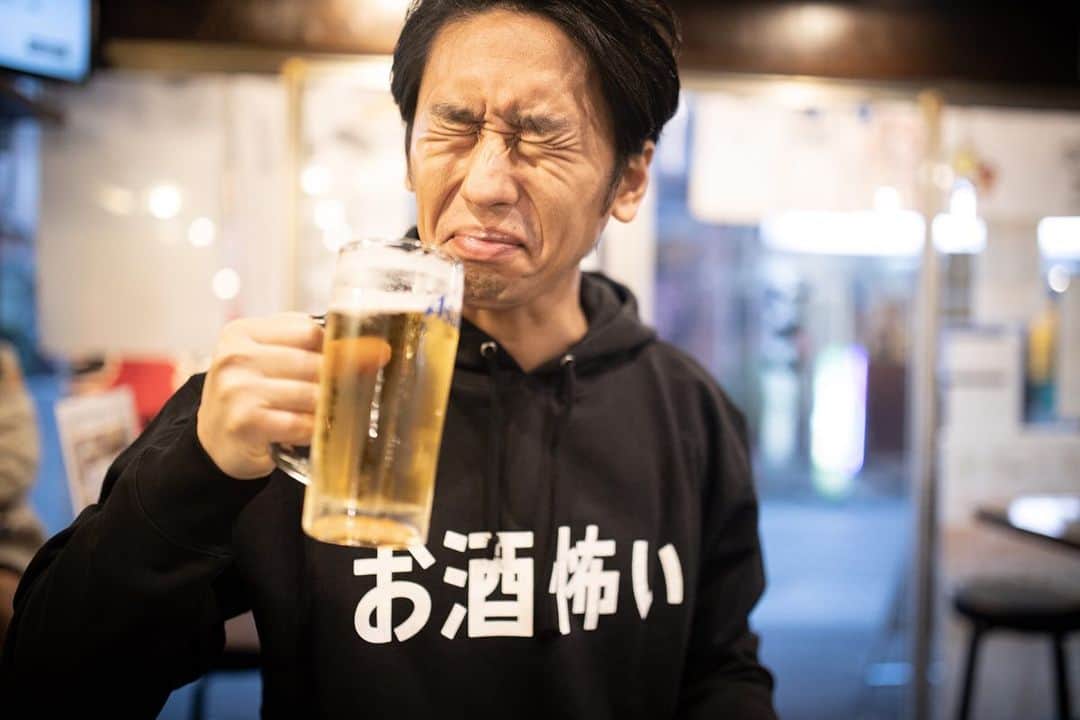 大川竜弥さんのインスタグラム写真 - (大川竜弥Instagram)「ハジメ☆ファンタジーさんのお酒怖いパーカー。忘年会・新年会コーデのマストアイテムです。 #PRじゃない #お酒怖い」12月17日 23時27分 - ryumagazine