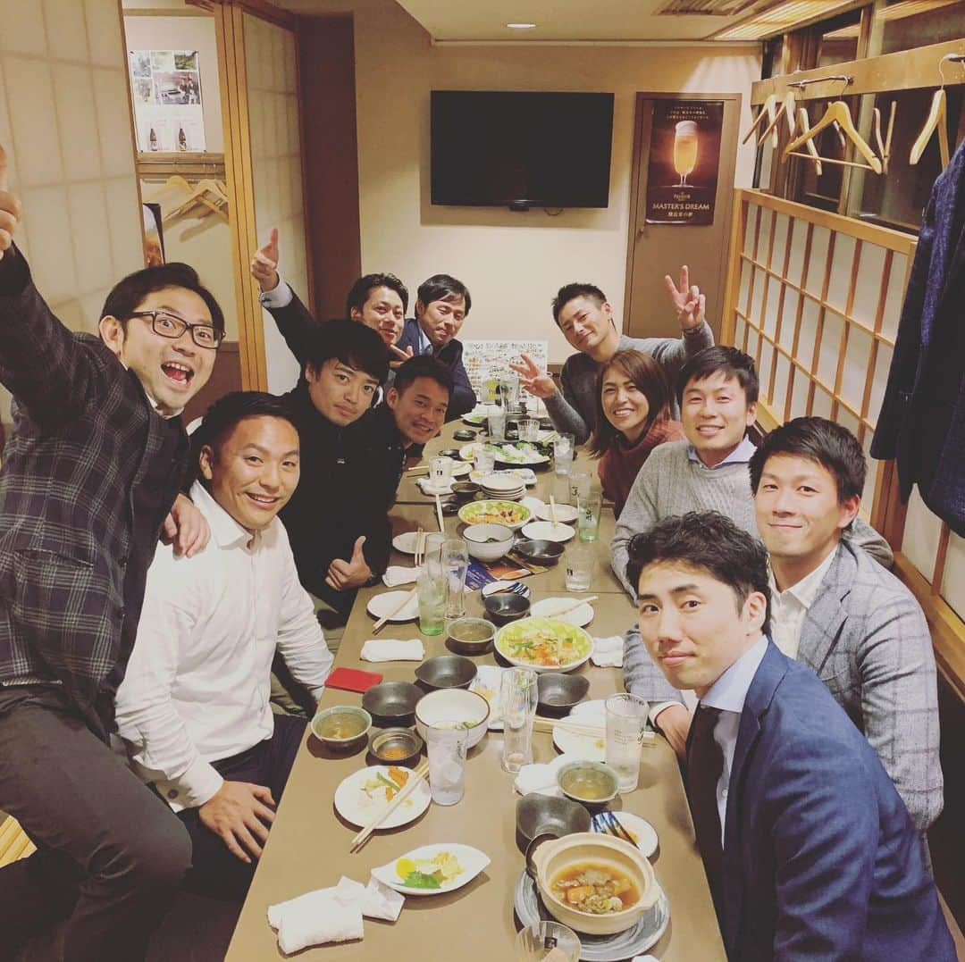 山田幸代さんのインスタグラム写真 - (山田幸代Instagram)「京都産業大学ラクロス部関東組会‼️ 女子部は全然関東にいないけど、男子部の可愛い後輩たちとの再会はほんと、嬉しい👍🏻 京都産業大学ラクロス部は私たちの代も男女みんな仲が良く、本当に楽しい4年間だったなー！ 一緒に練習して、一緒の悩みを打ち明けあってお互いを切磋琢磨しながら進んでいた4年間。 この4年間があったから、今があるなー。 今日は最高な時間でした！最高だぜKSU！  #京都産業大学  #ラクロス部  #後輩たち  #関東組」12月17日 23時44分 - lacrosseplayer_sachiyoyamada