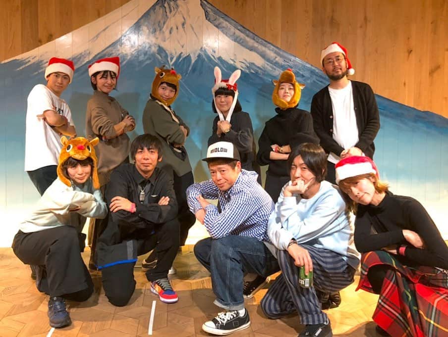 ネゴシックスのインスタグラム：「25年服興味あるんす WWDさんの営業へ90s出動」