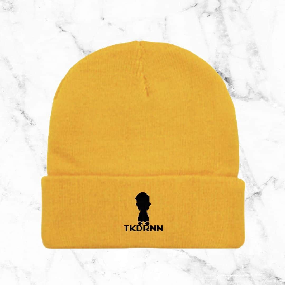 財部亮治のインスタグラム：「“TKDRNN beanie Yellow” ¥3,500- かわいいニット帽を作ってしまった。。。財部のチャンネルではおなじみ”おらべ”の16bitで表現したものを影だけで表しました。影になってるから”TKDRNN”です笑 文字も16bitで自分で言うのもあれですけど。。。むっちゃかわいい。。。 アクリル100% 1サイズです。  12月18日19時より下記URLから予約販売開始します！予約期間は12月18日19時から12月23日0時までです！ https://fanicon.net/web/shops/292 3月21日のワンマンライブでも少量用意するかもしれませんが、受注販売の予定なので、当日はほぼ販売しないと思います！今のうちにゲットしてくださると嬉しいです！ サイトはfanicon様のサイトをお借りしていますので、無料会員登録をしていただいて、ご注文ください。 (※fanicon様のサイトの無料登録であり、財部亮治のFCである”財部屋”の登録ではありません🙂） 商品の発送は1月下旬〜2月上旬予定です😊」